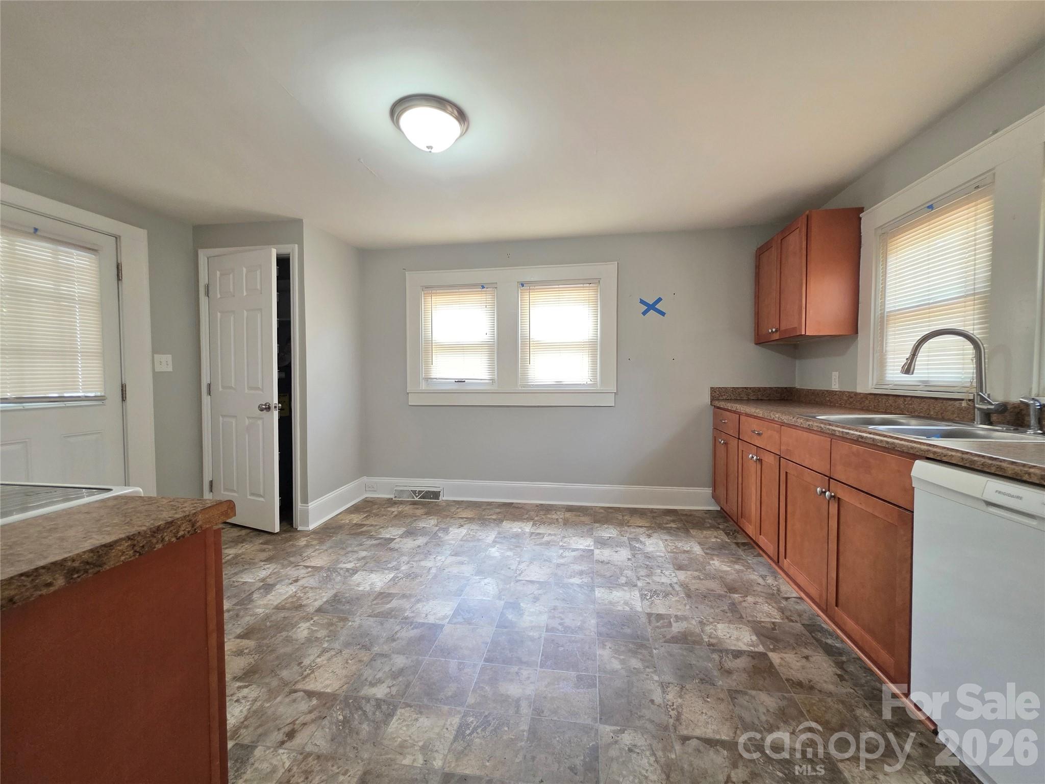 5120 Elder Avenue Property Photo 7