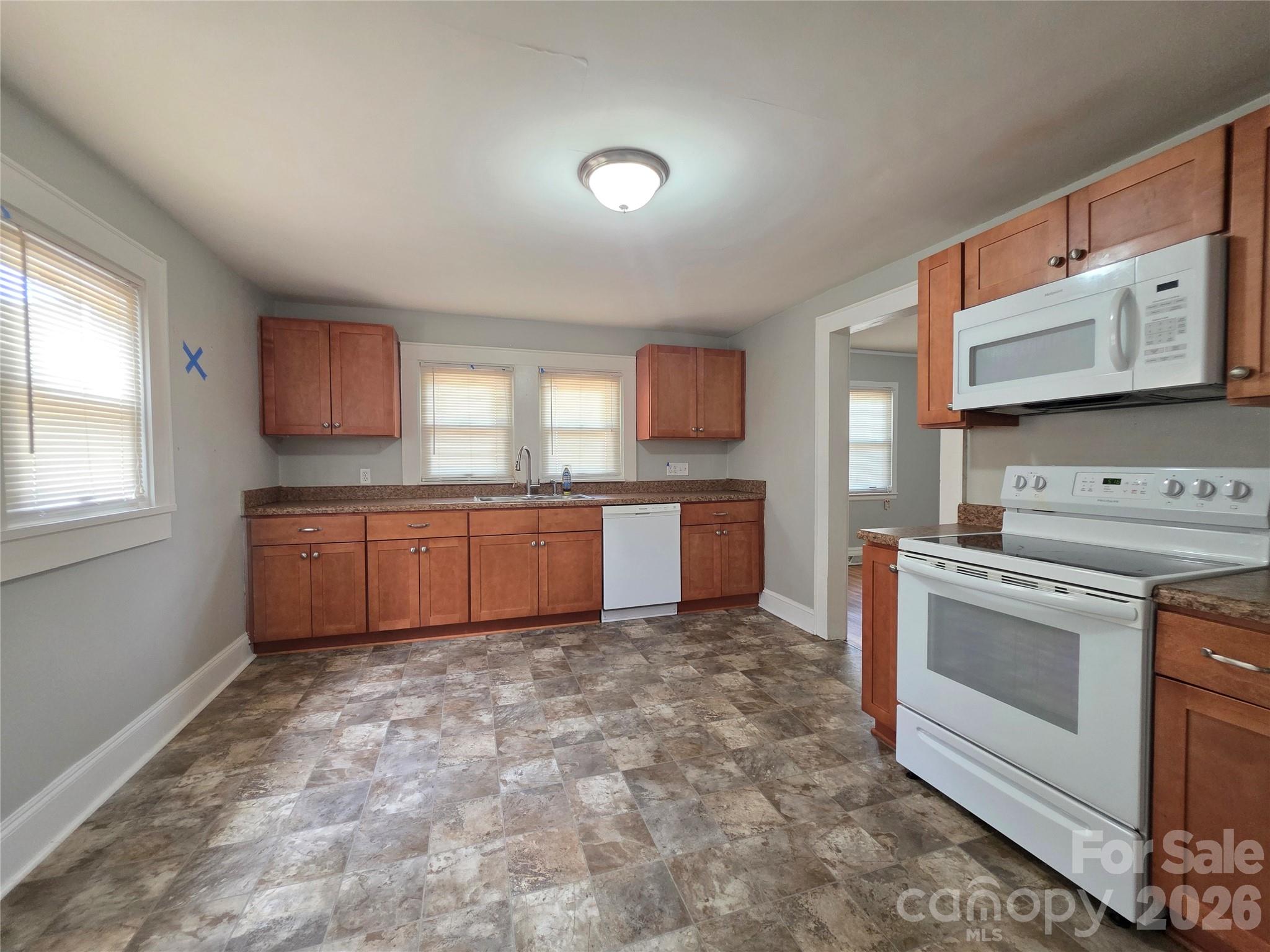 5120 Elder Avenue Property Photo 8