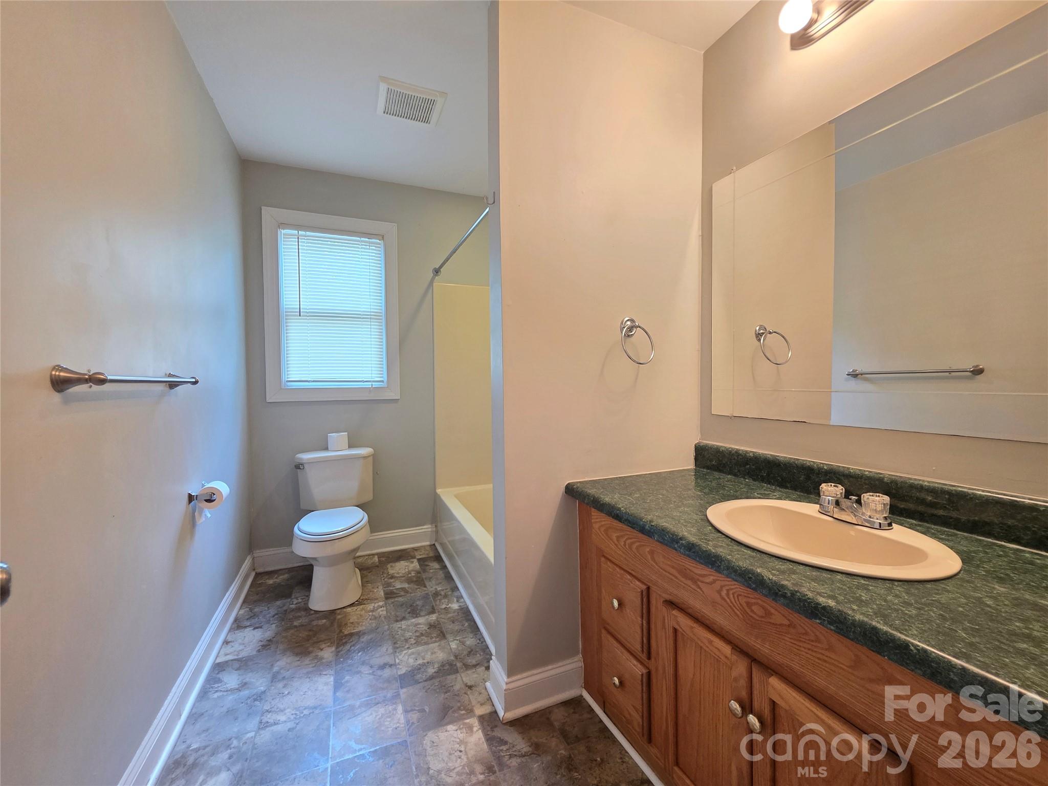 5120 Elder Avenue Property Photo 18