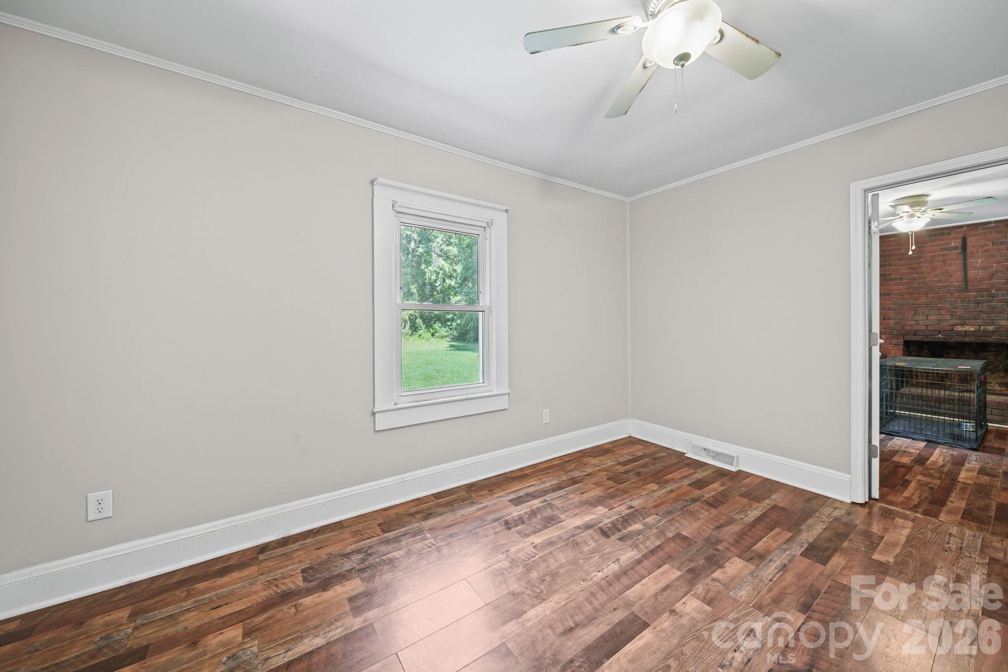 305 N Milford Drive Property Photo 17