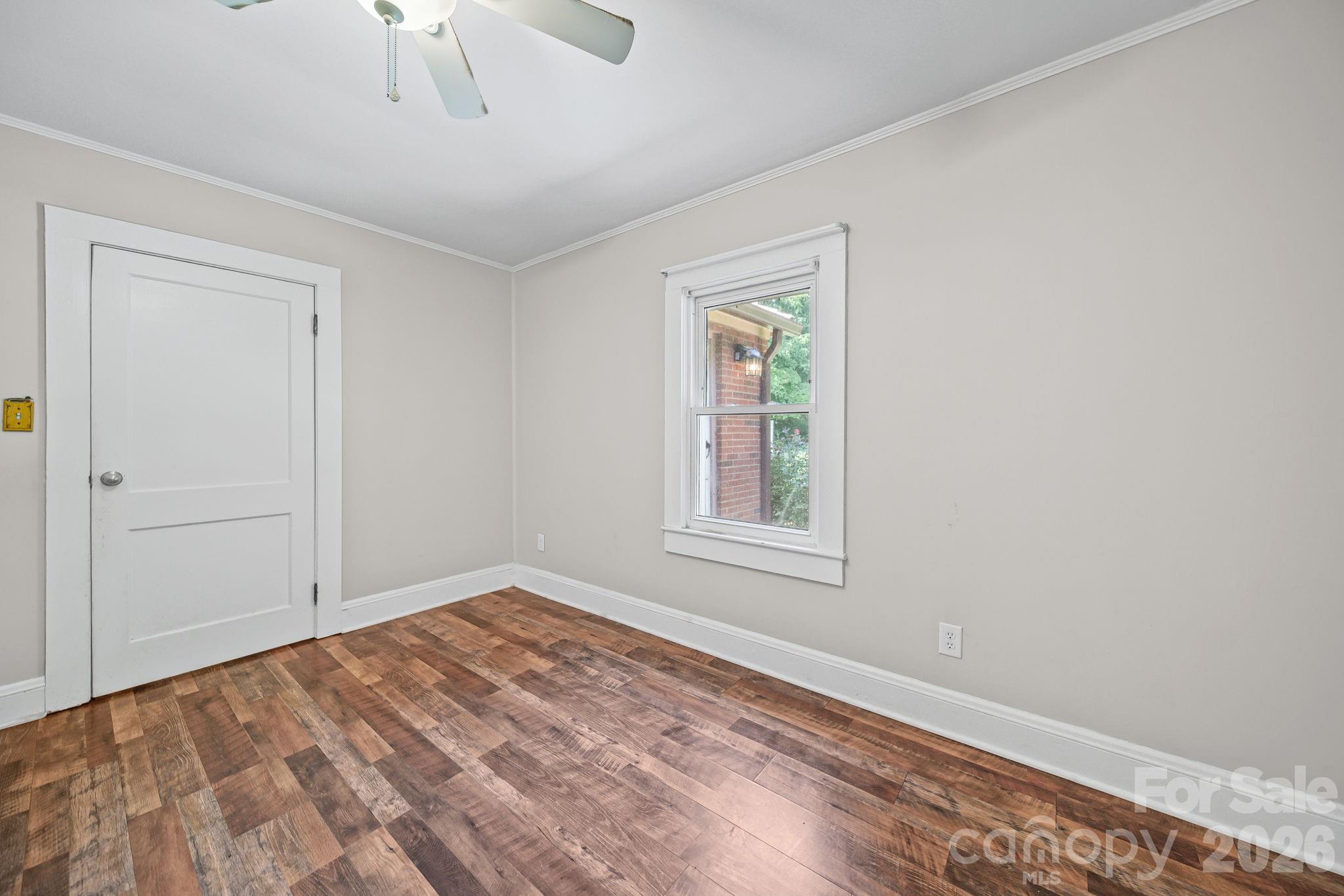305 N Milford Drive Property Photo 18