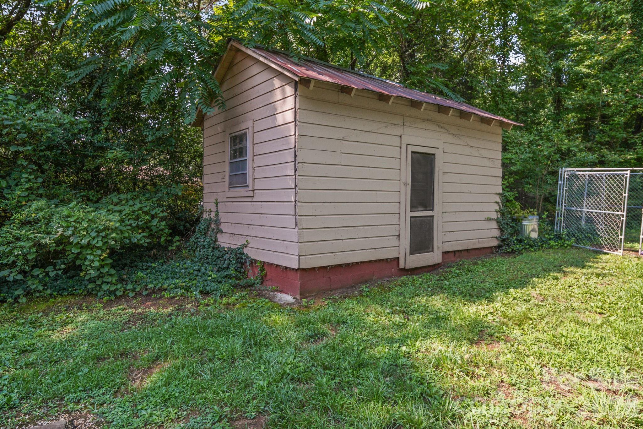 305 N Milford Drive Property Photo 24