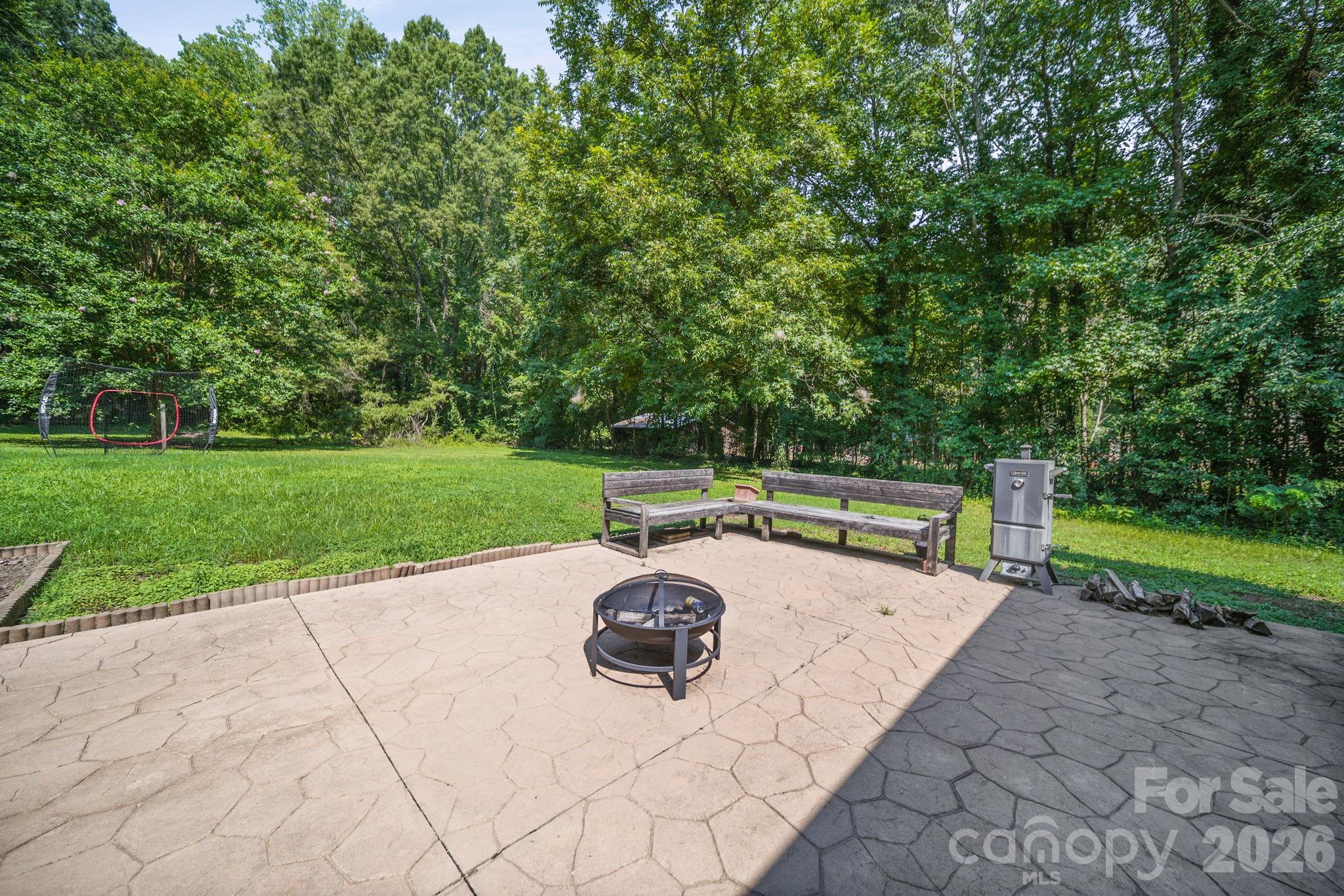 305 N Milford Drive Property Photo 28