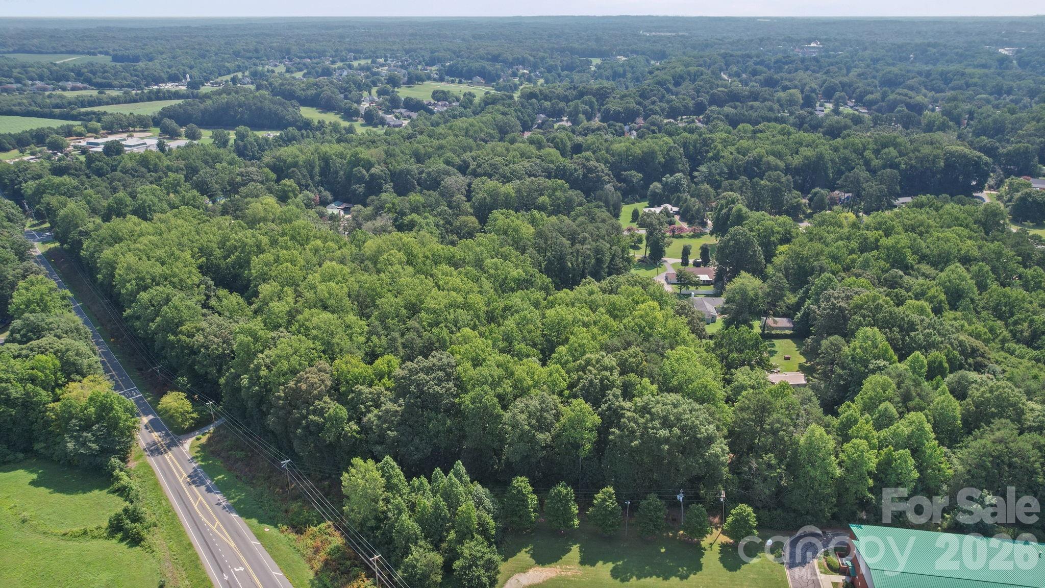 305 N Milford Drive Property Photo 33