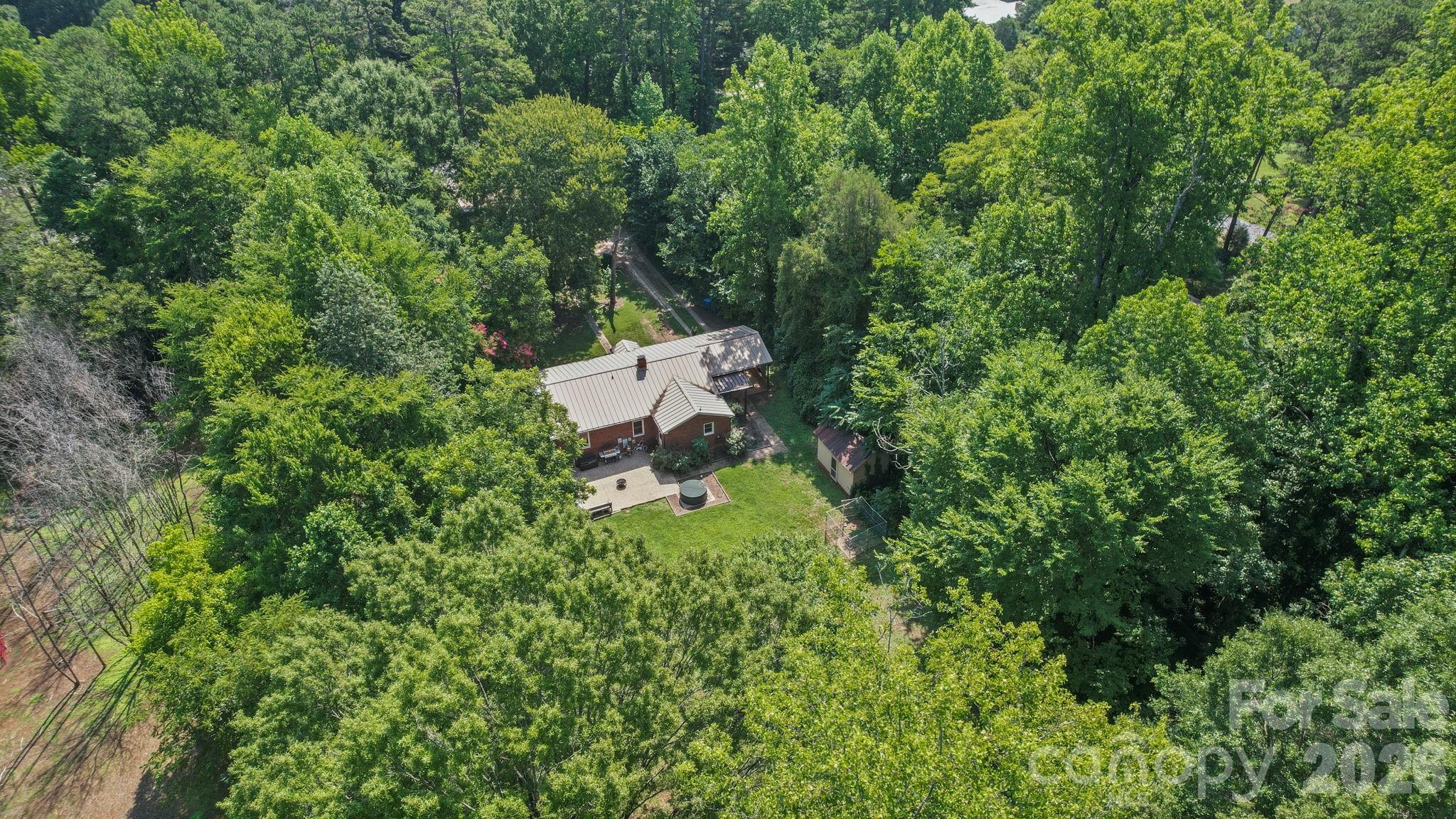 305 N Milford Drive Property Photo 35