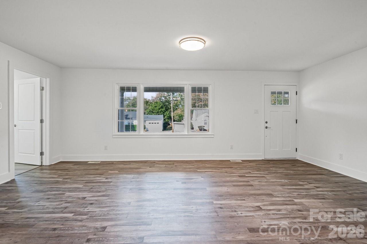 520 Wright Avenue Property Photo 4