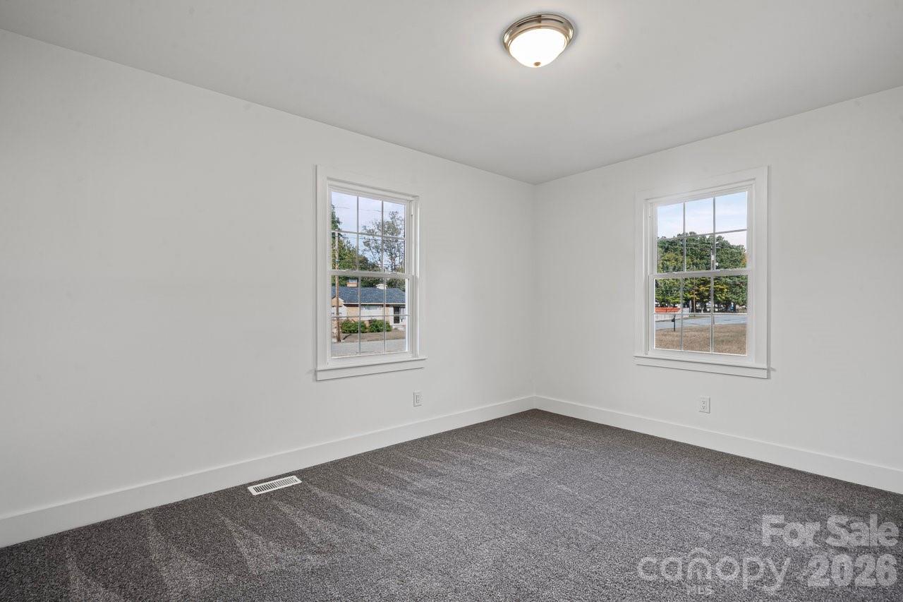 520 Wright Avenue Property Photo 11