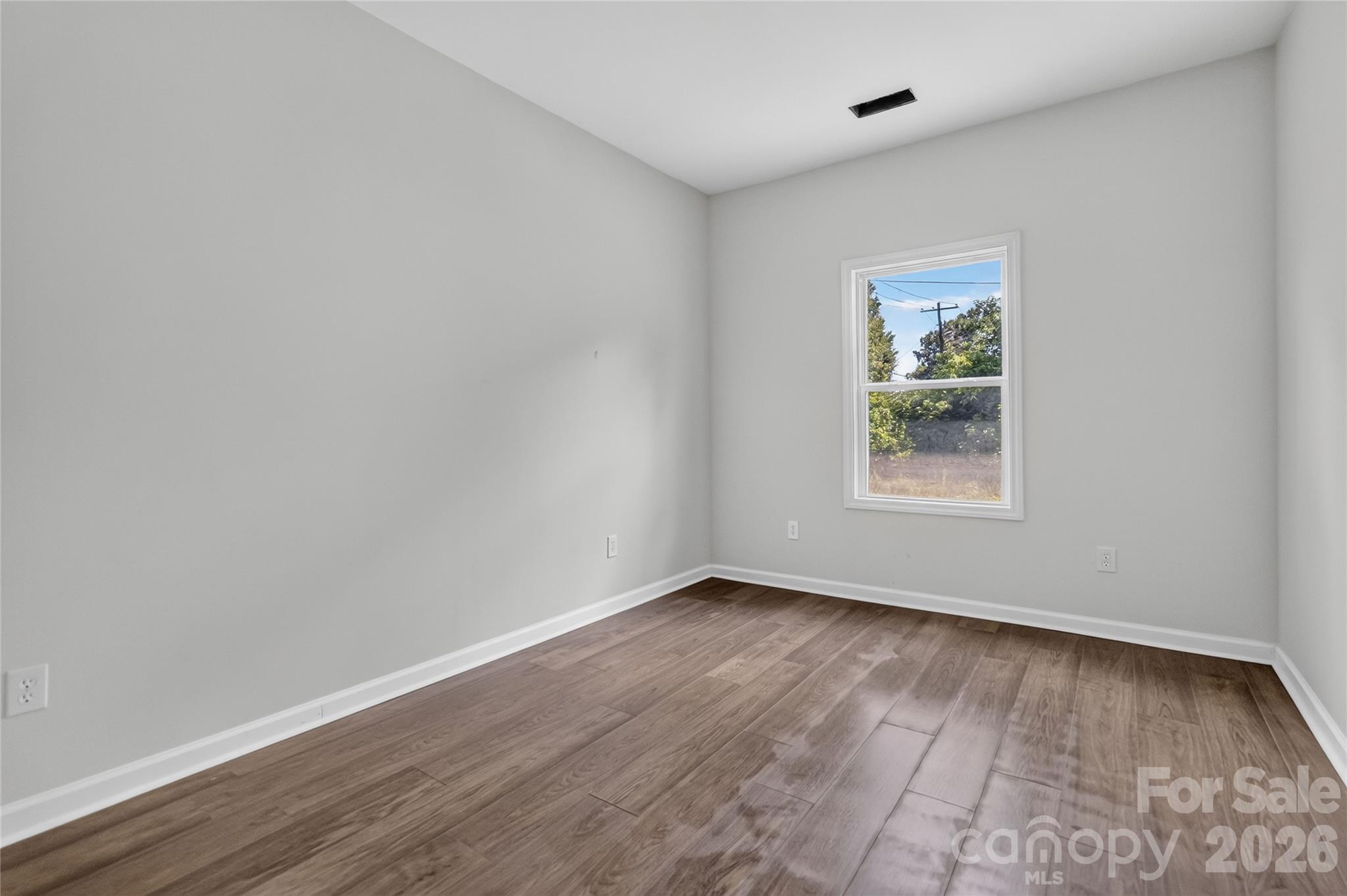 615 Smith Street Property Photo 17