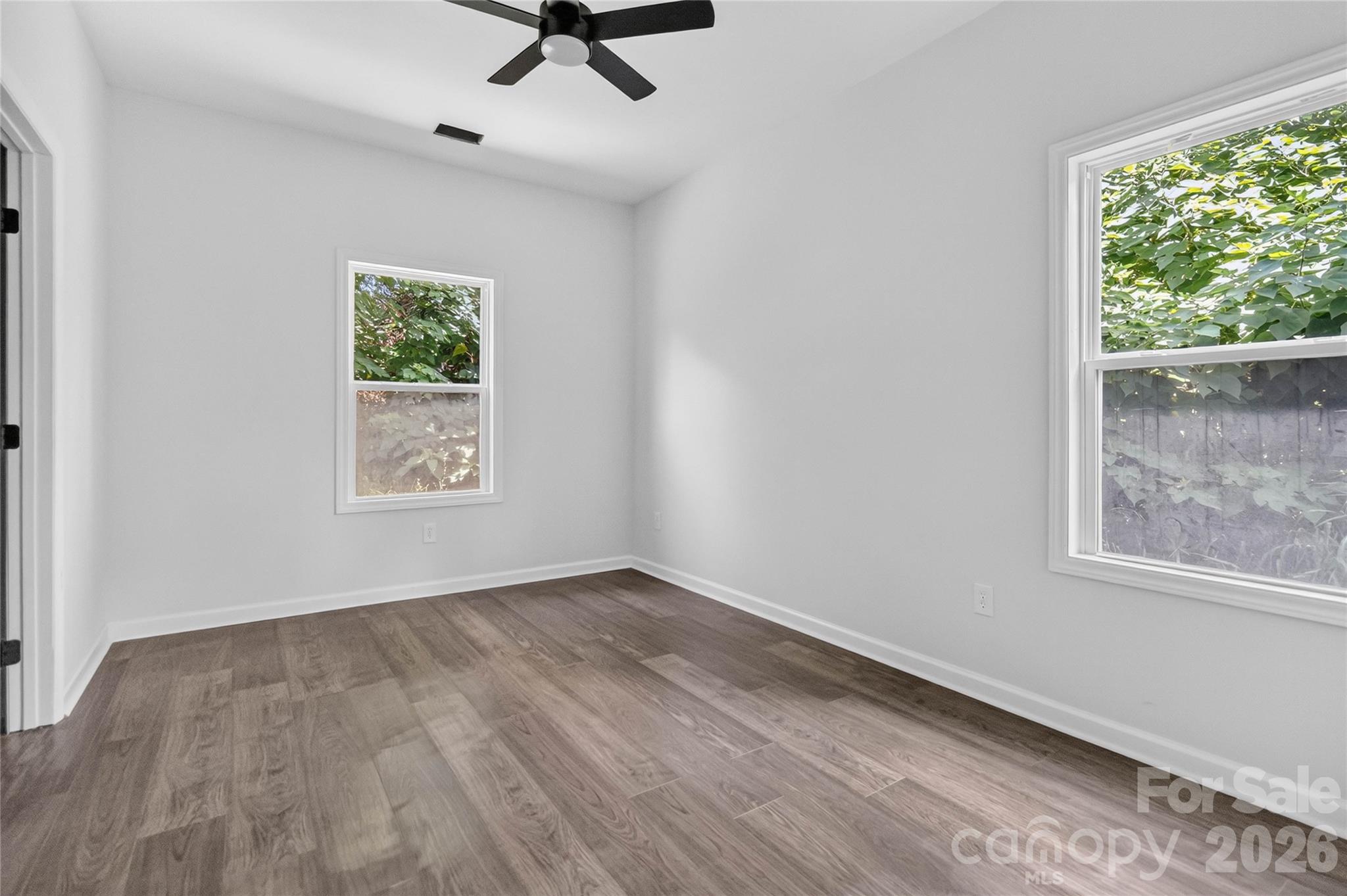 615 Smith Street Property Photo 18