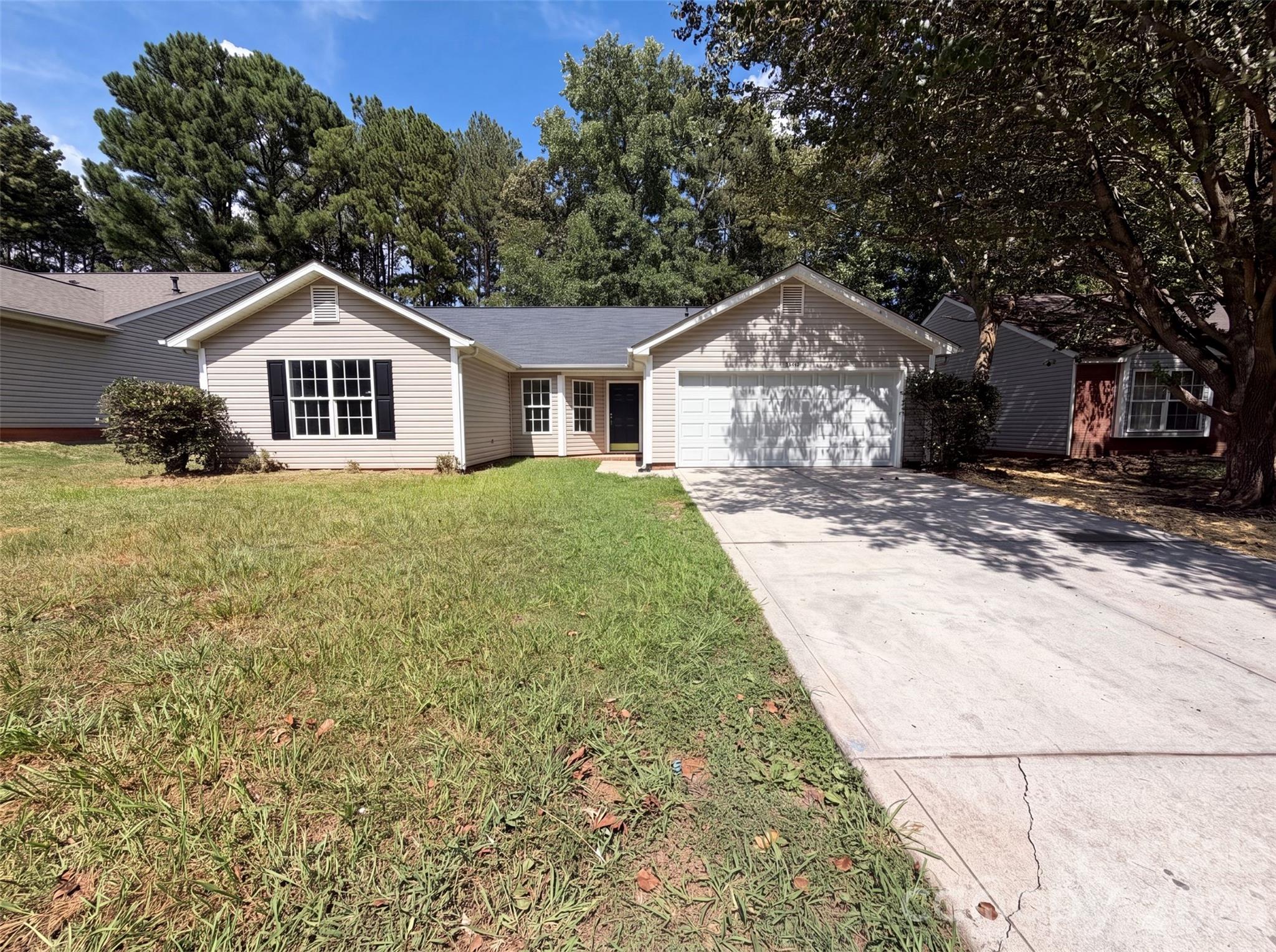 2223 Mancke Drive Property Photo 1