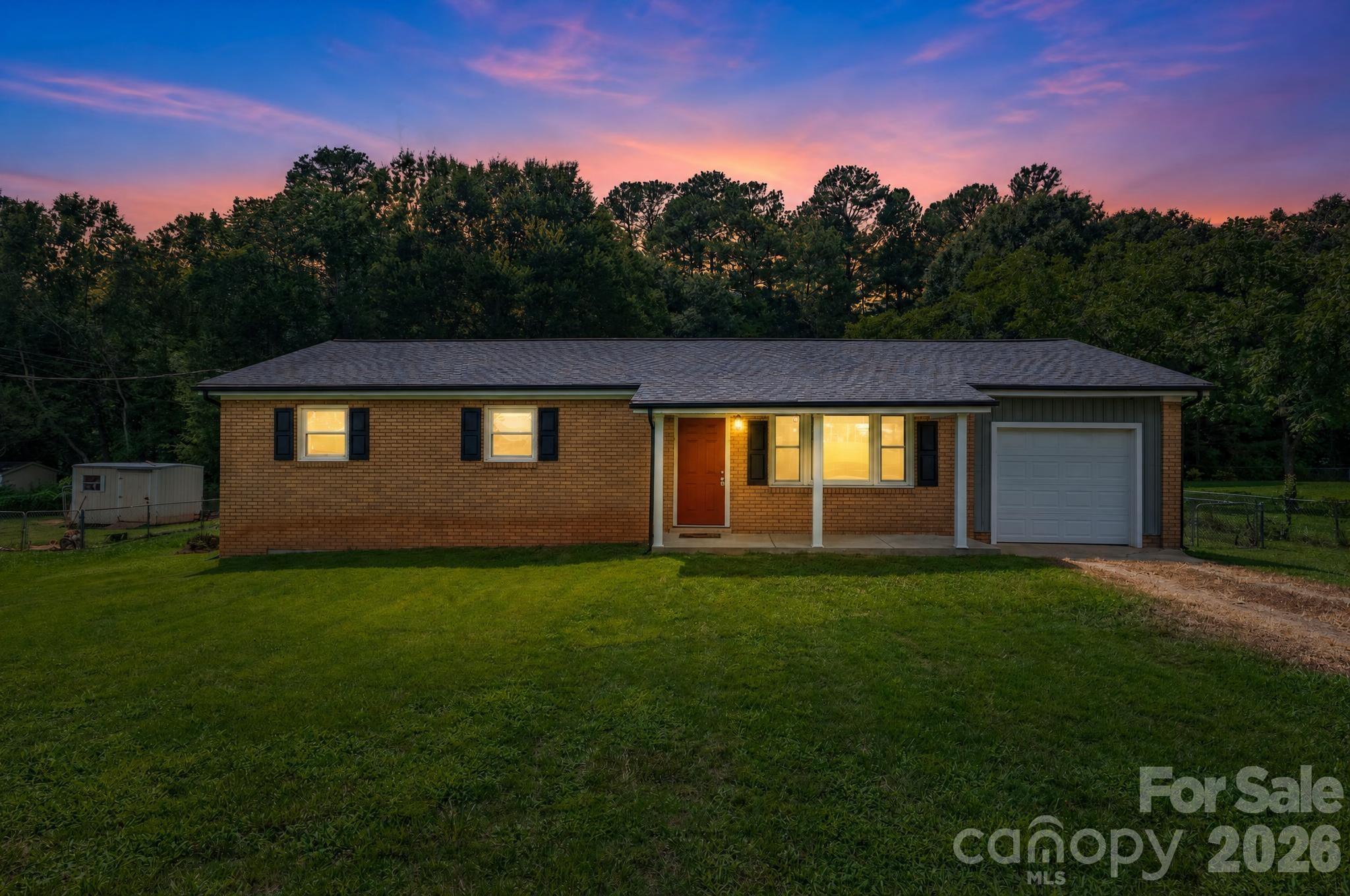 3907 Little Mountain Road Property Photo 1