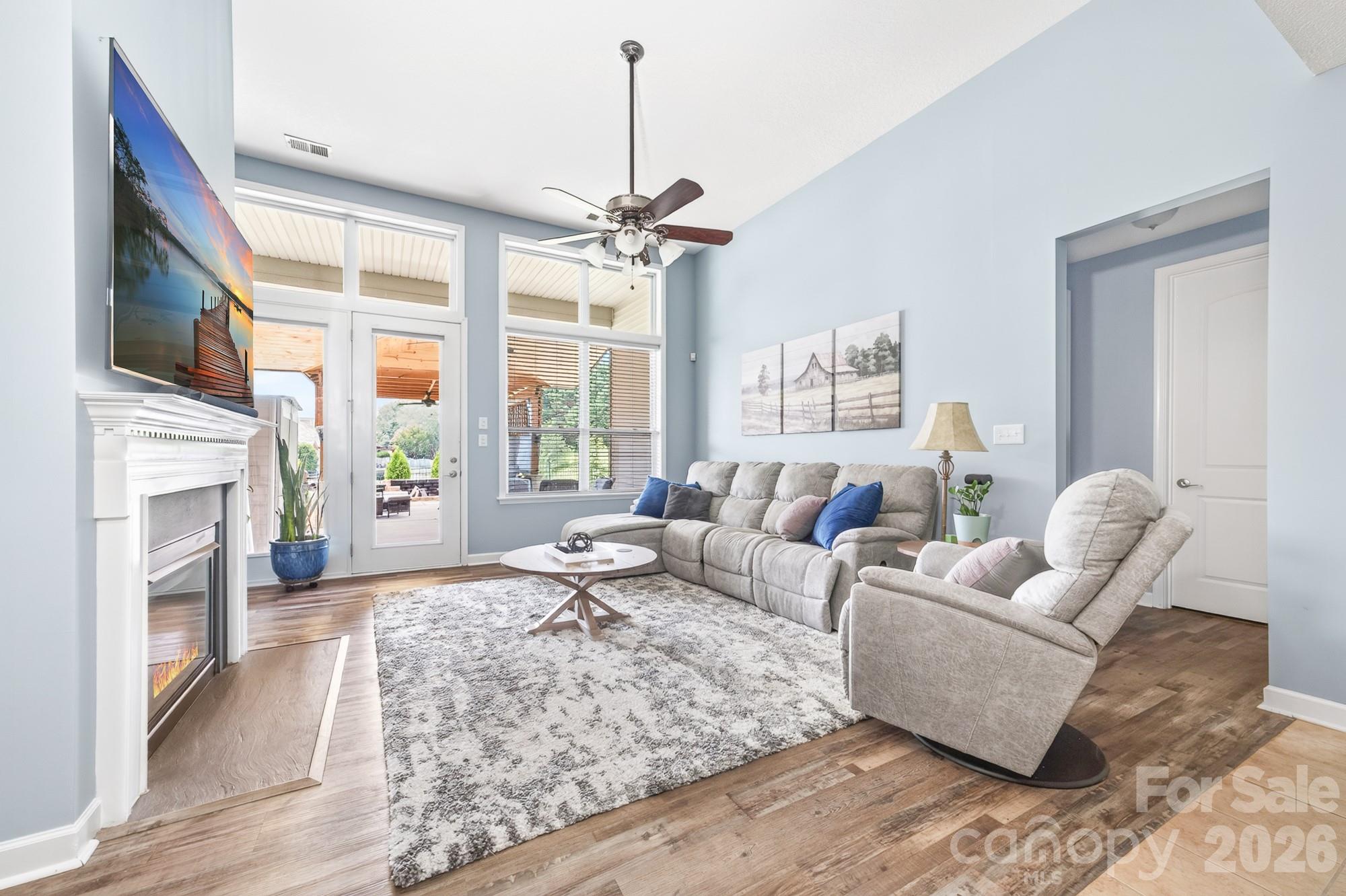 2044 Middleton Farm Drive Property Photo 19