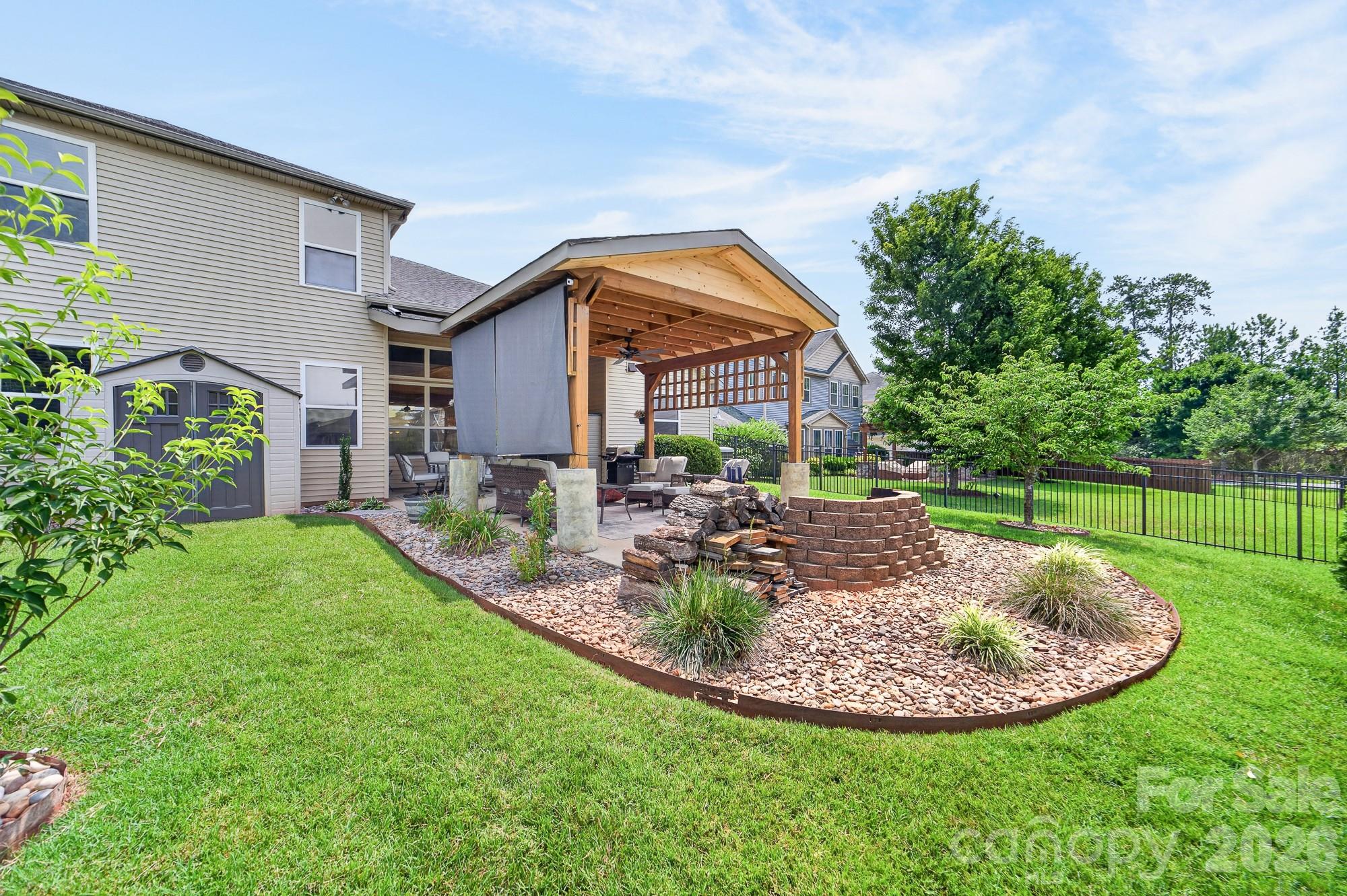 2044 Middleton Farm Drive Property Photo 41