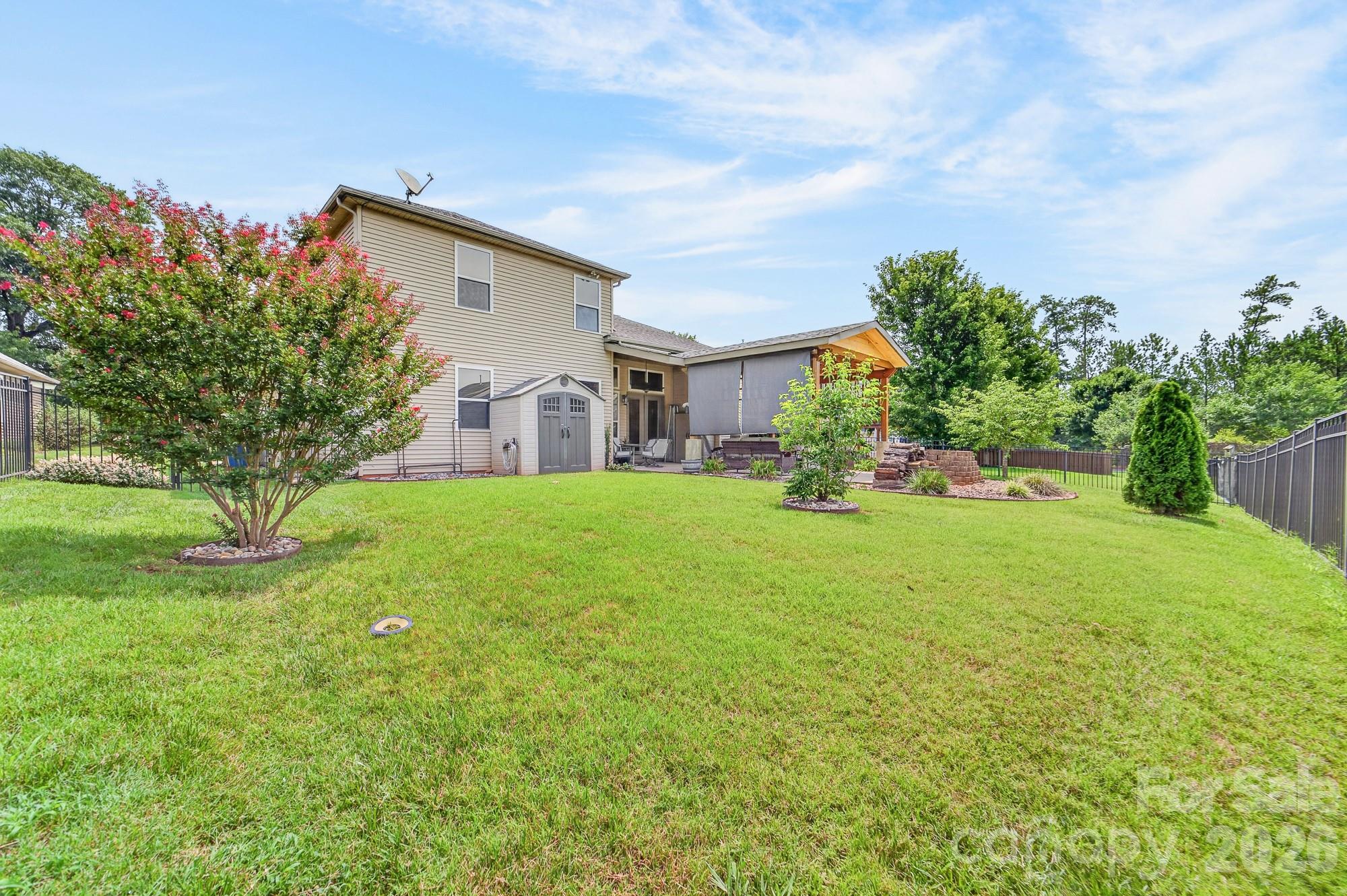 2044 Middleton Farm Drive Property Photo 42