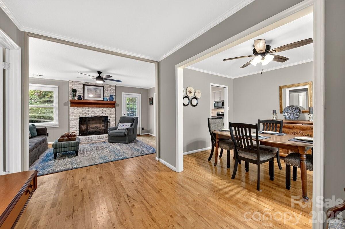 1101 Lightwood Drive Property Photo 6
