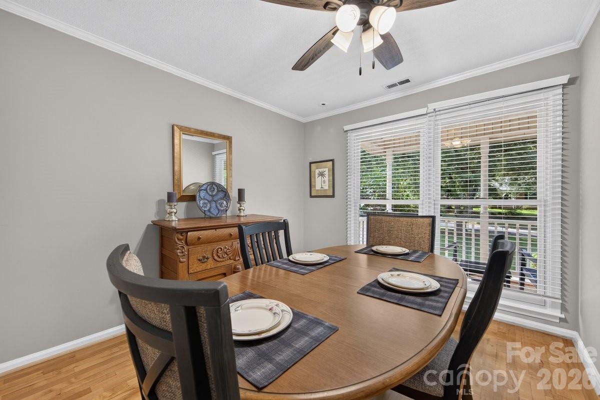 1101 Lightwood Drive Property Photo 11