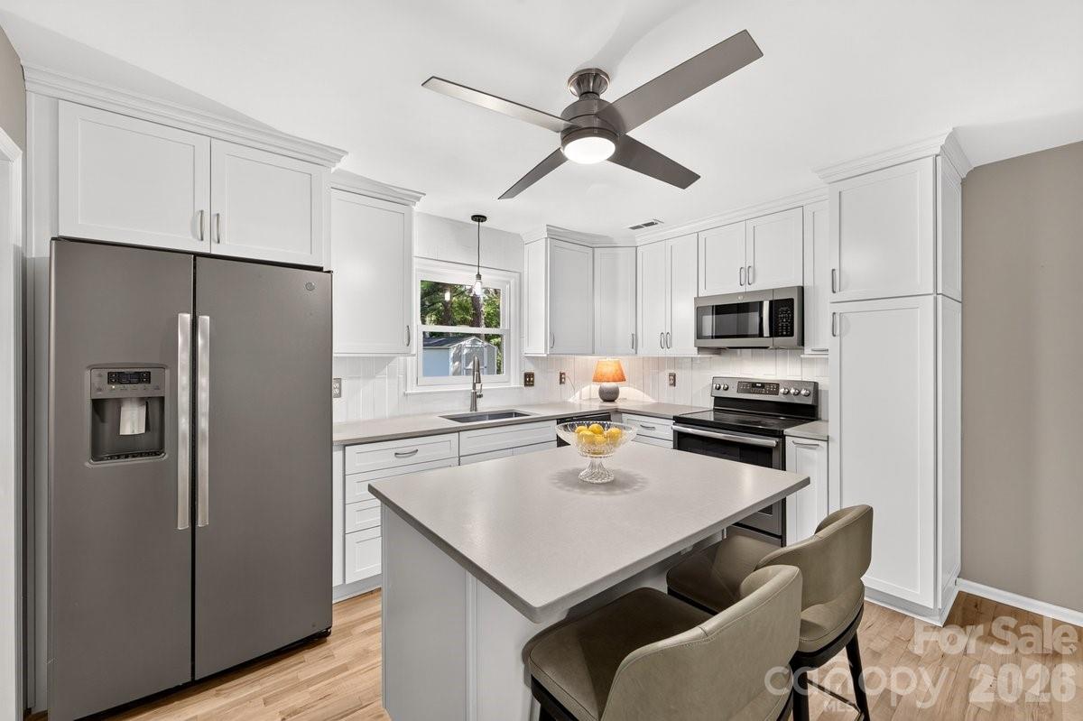 1101 Lightwood Drive Property Photo 12