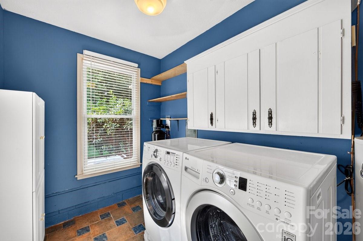 1101 Lightwood Drive Property Photo 16