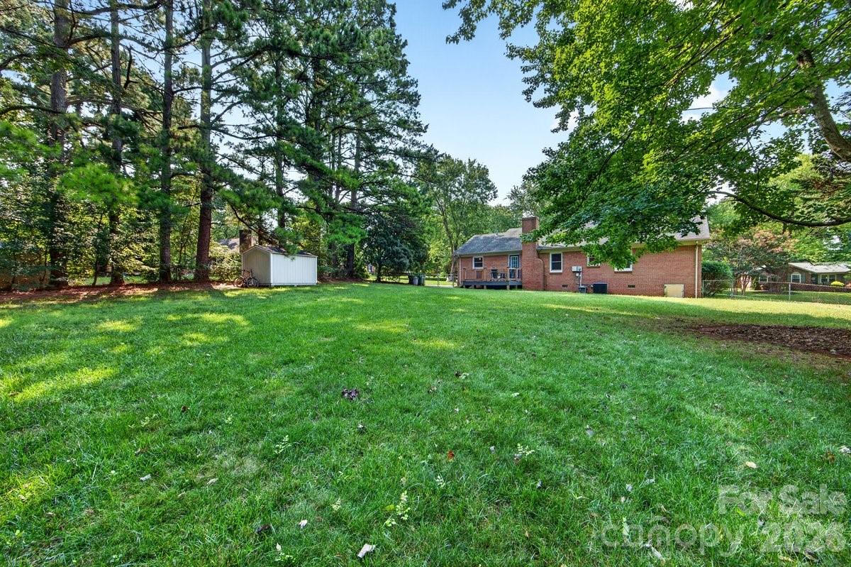 1101 Lightwood Drive Property Photo 27
