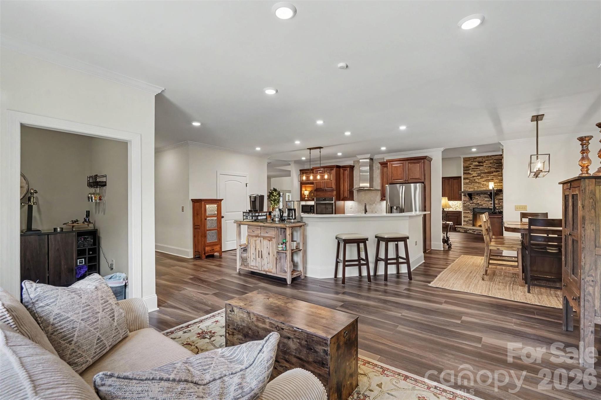 5702 Army Road Property Photo 6