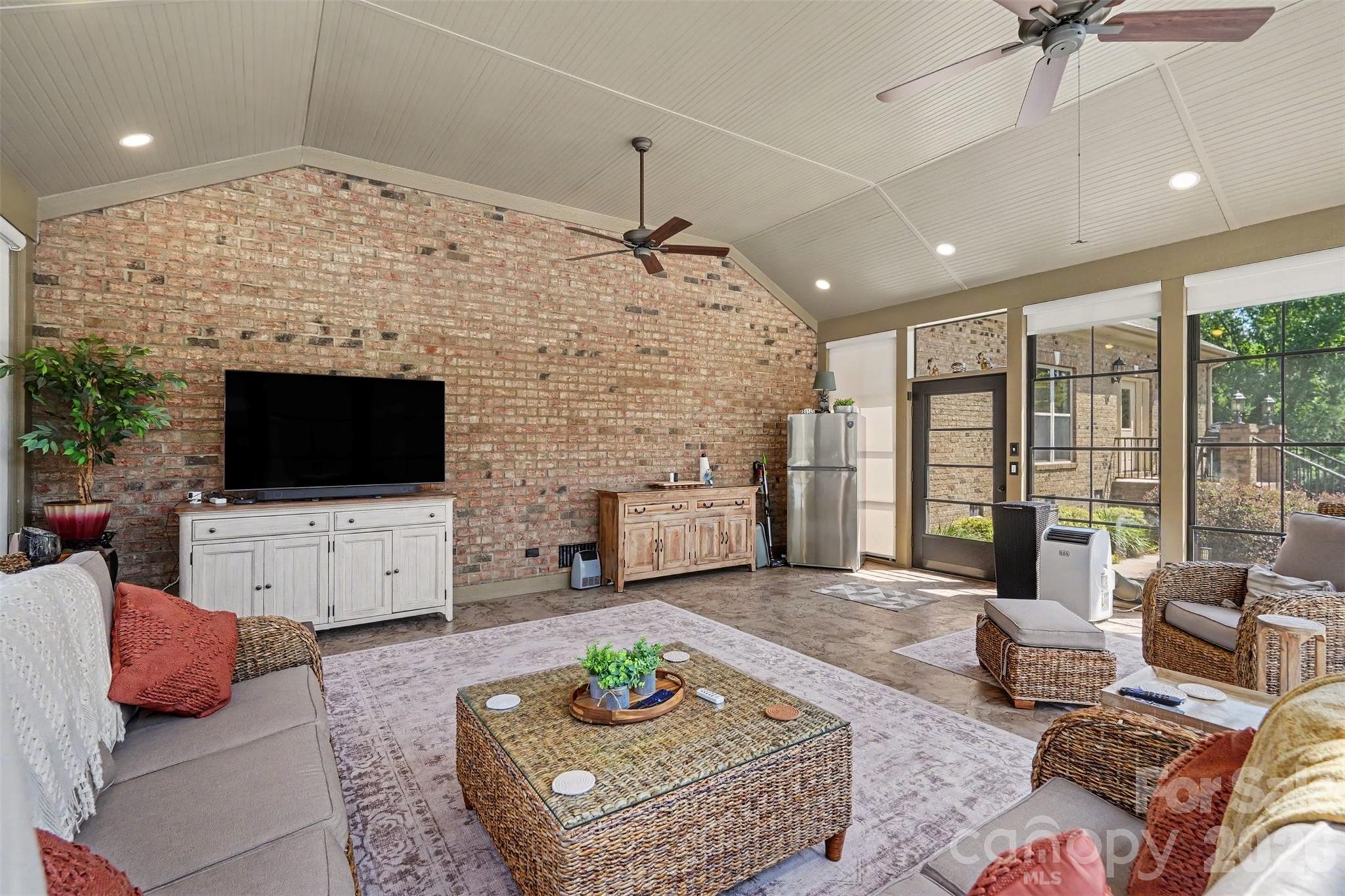 5702 Army Road Property Photo 26