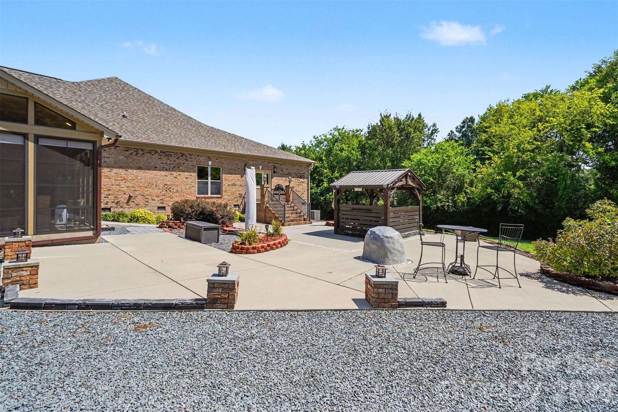 5702 Army Road Property Photo 40