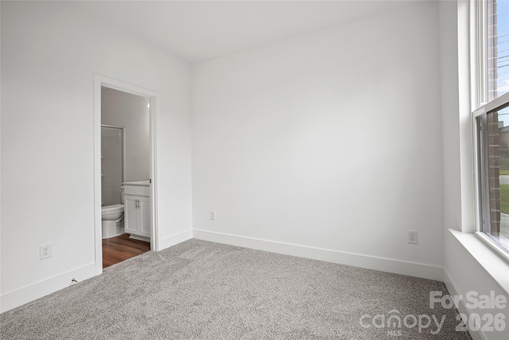 1009 Revival Row Property Photo 5