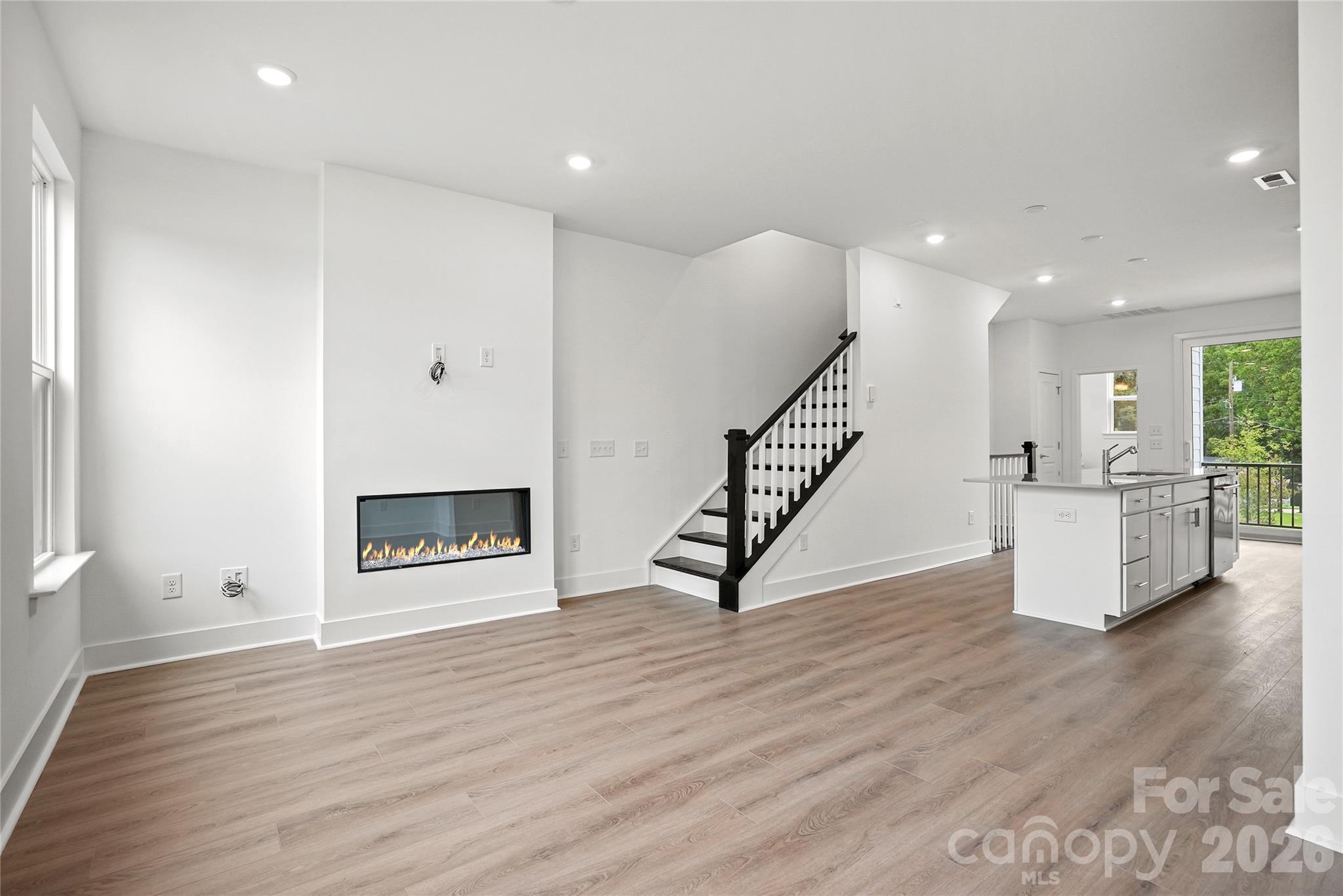1009 Revival Row Property Photo 18