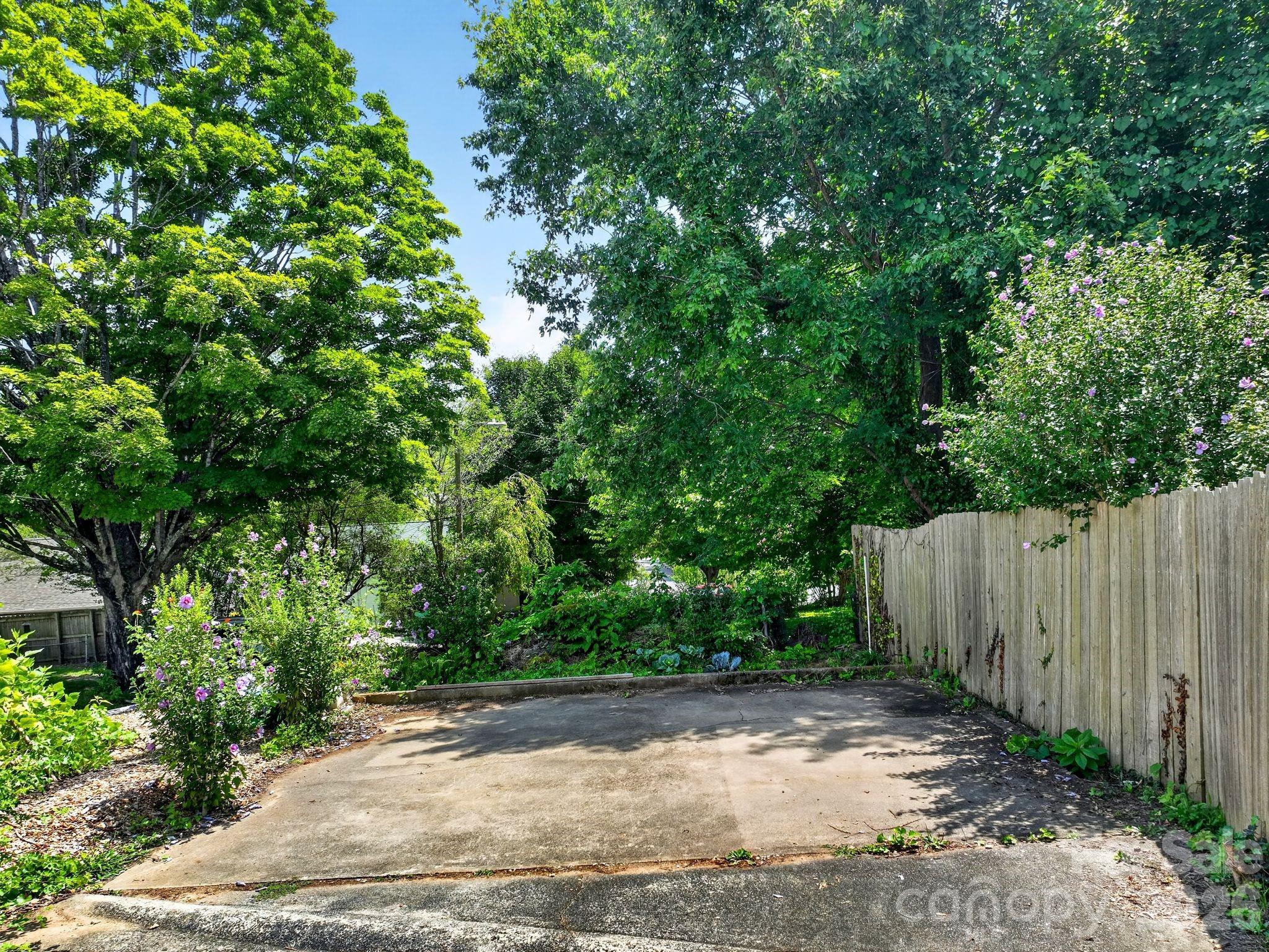 29 Mildred Avenue Property Photo 5
