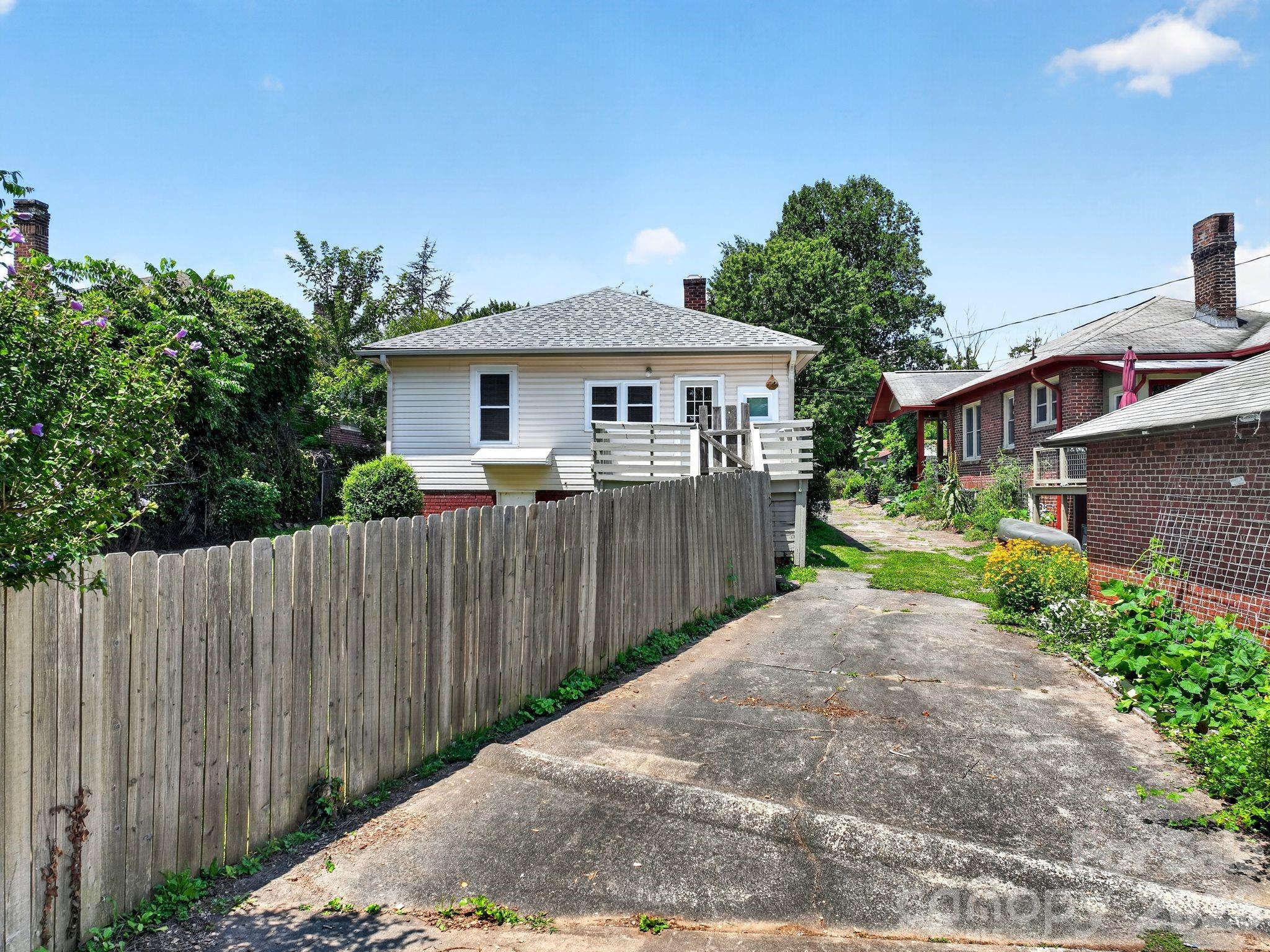 29 Mildred Avenue Property Photo 6