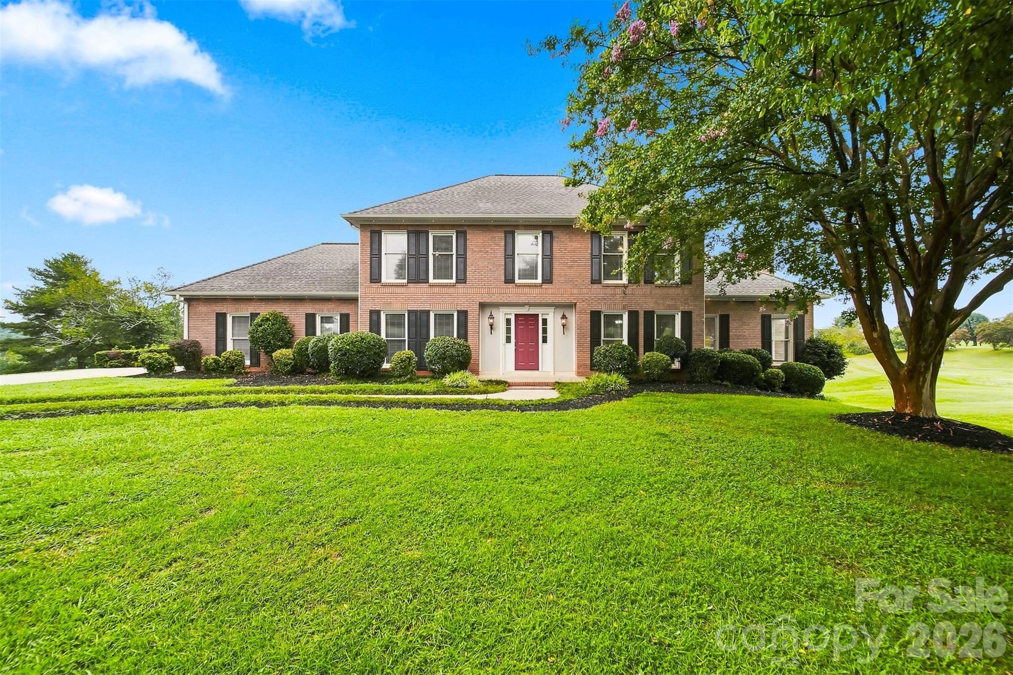 18 Meandering Way Property Photo 2