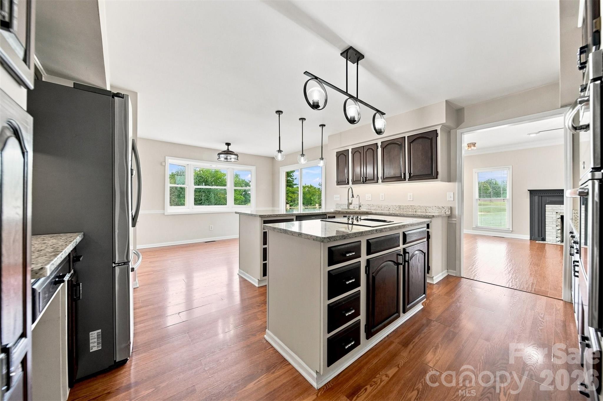 18 Meandering Way Property Photo 5