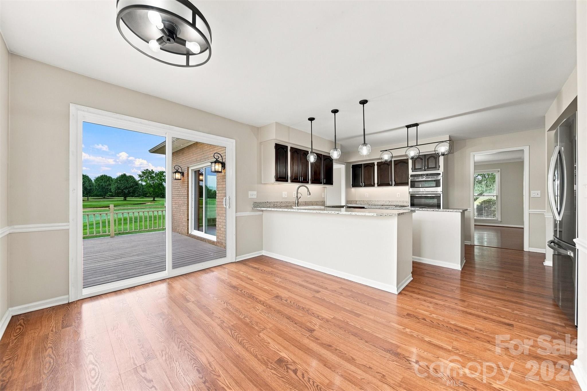 18 Meandering Way Property Photo 6