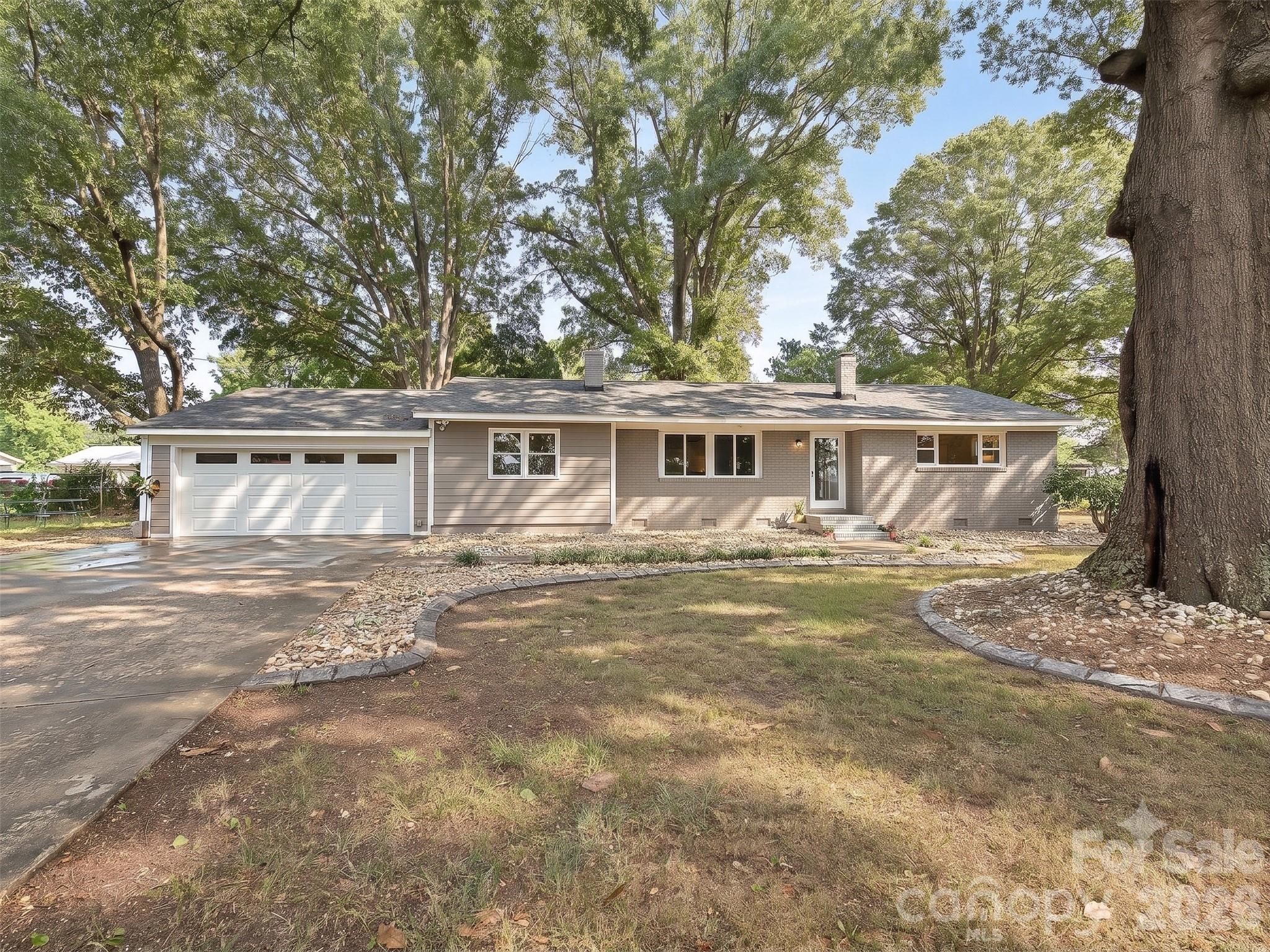 3115 Potter Road Property Photo 1