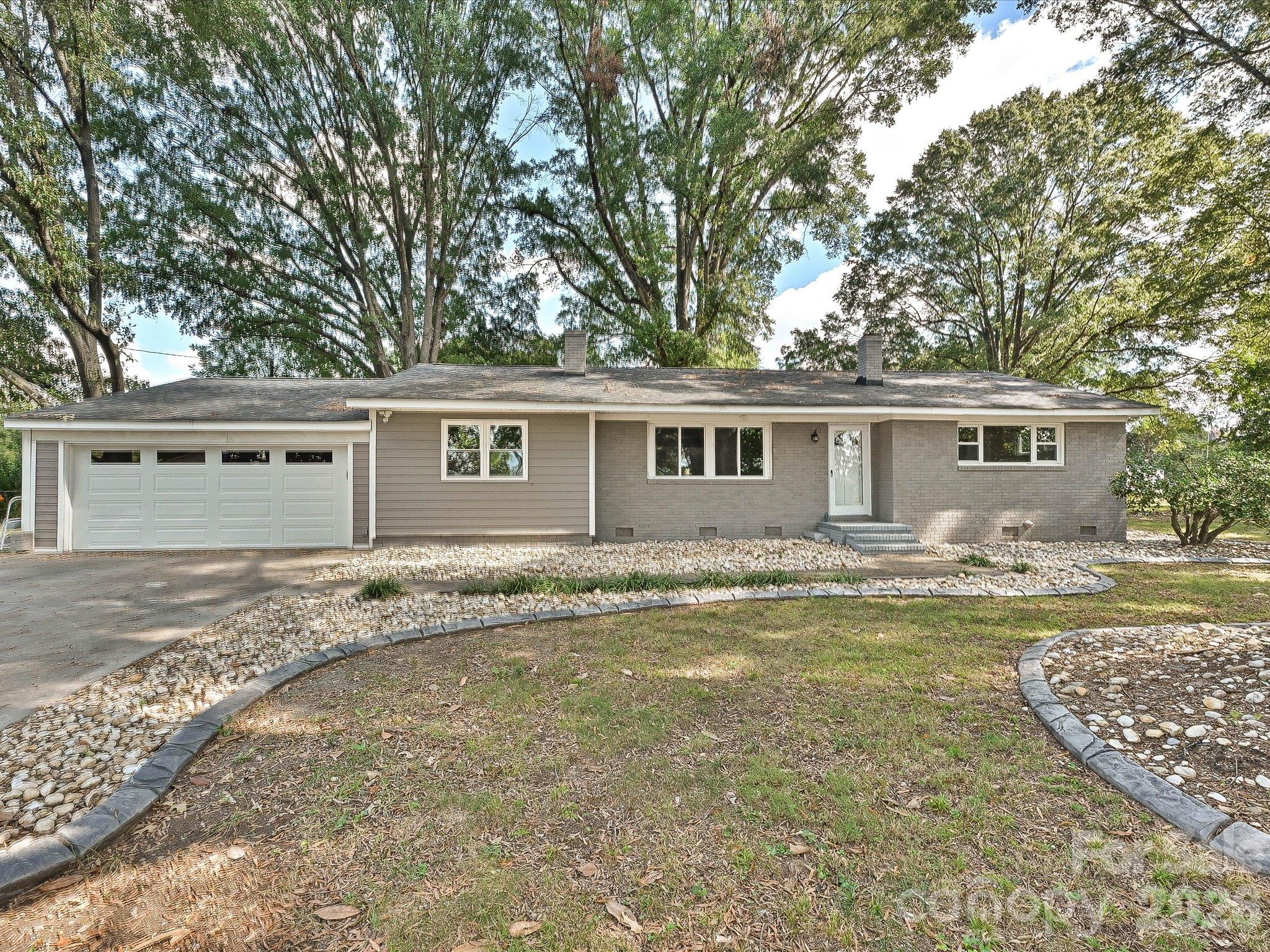 3115 Potter Road Property Photo 1