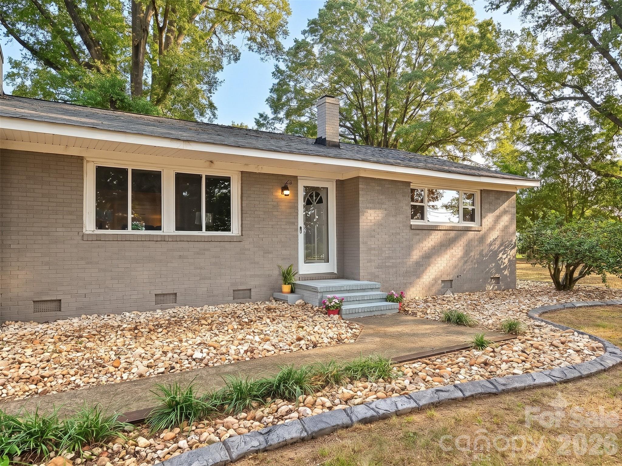 3115 Potter Road Property Photo 2