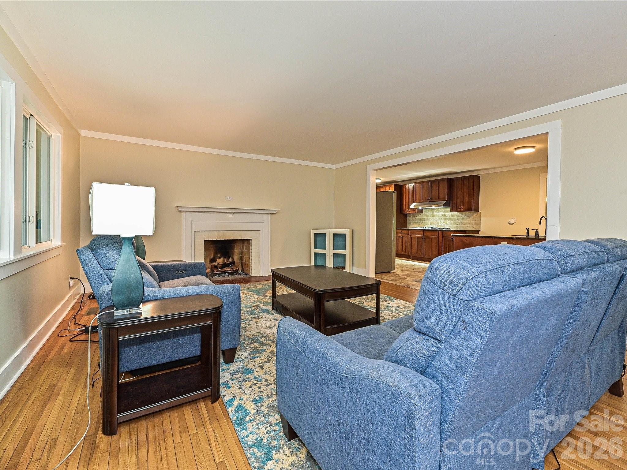 3115 Potter Road Property Photo 5