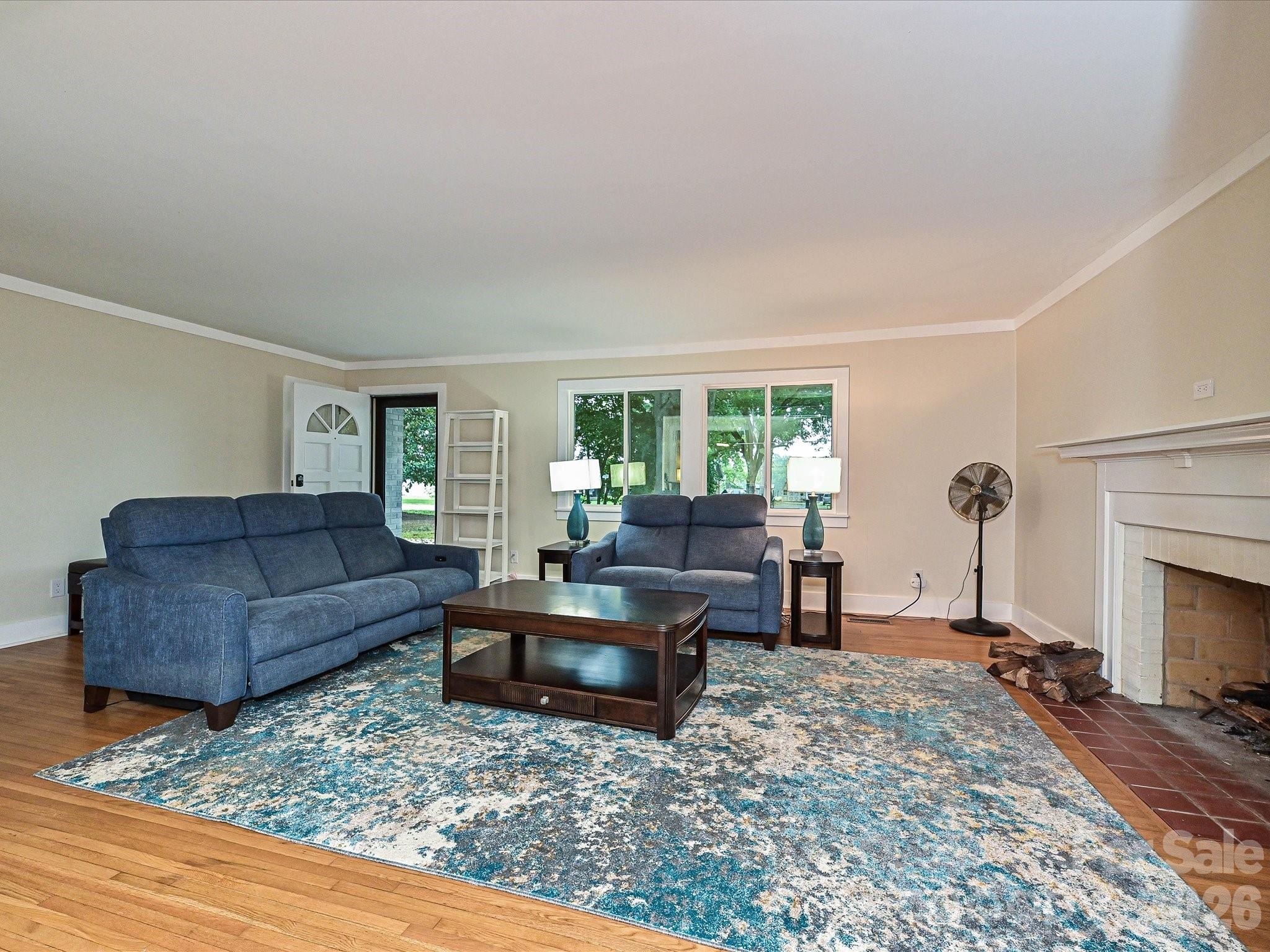 3115 Potter Road Property Photo 8