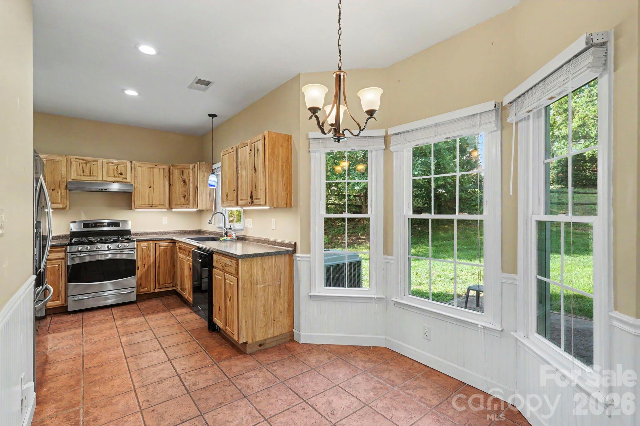 4176 Peyton Court Property Photo 4