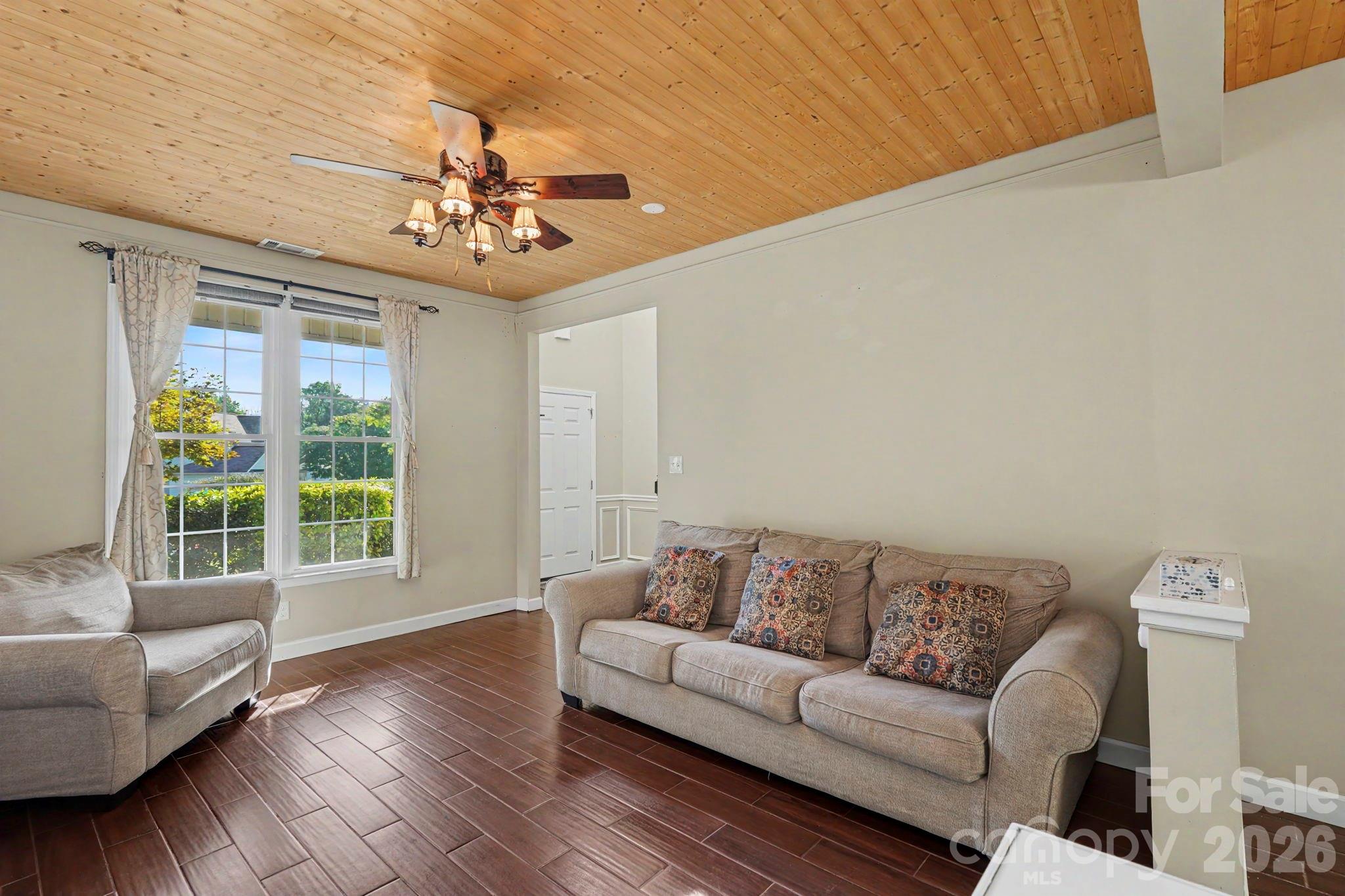 4176 Peyton Court Property Photo 12