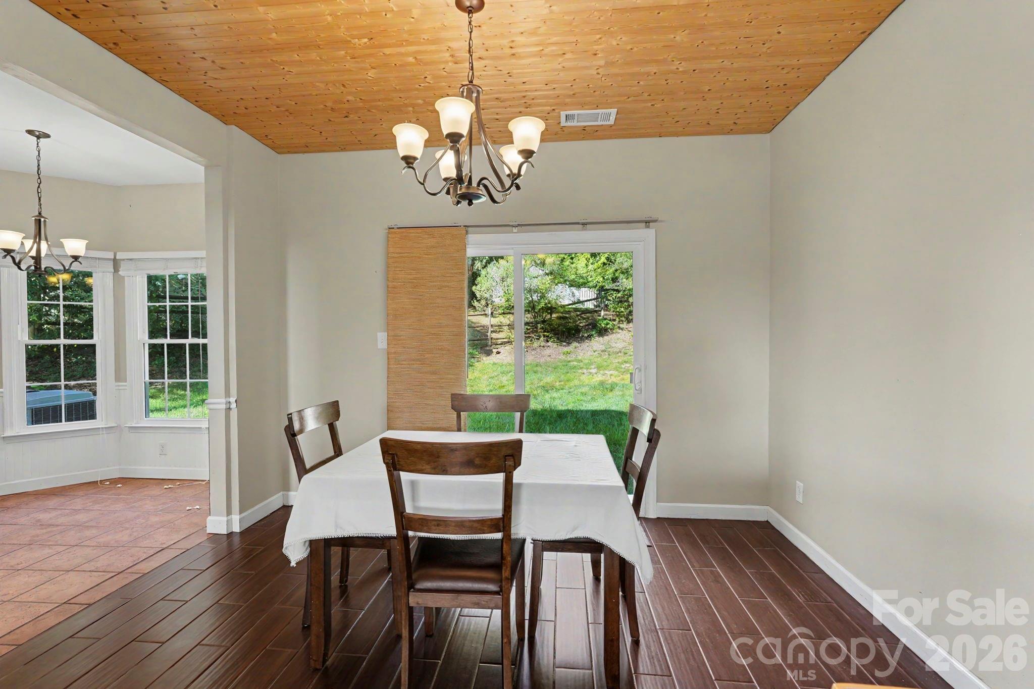 4176 Peyton Court Property Photo 13
