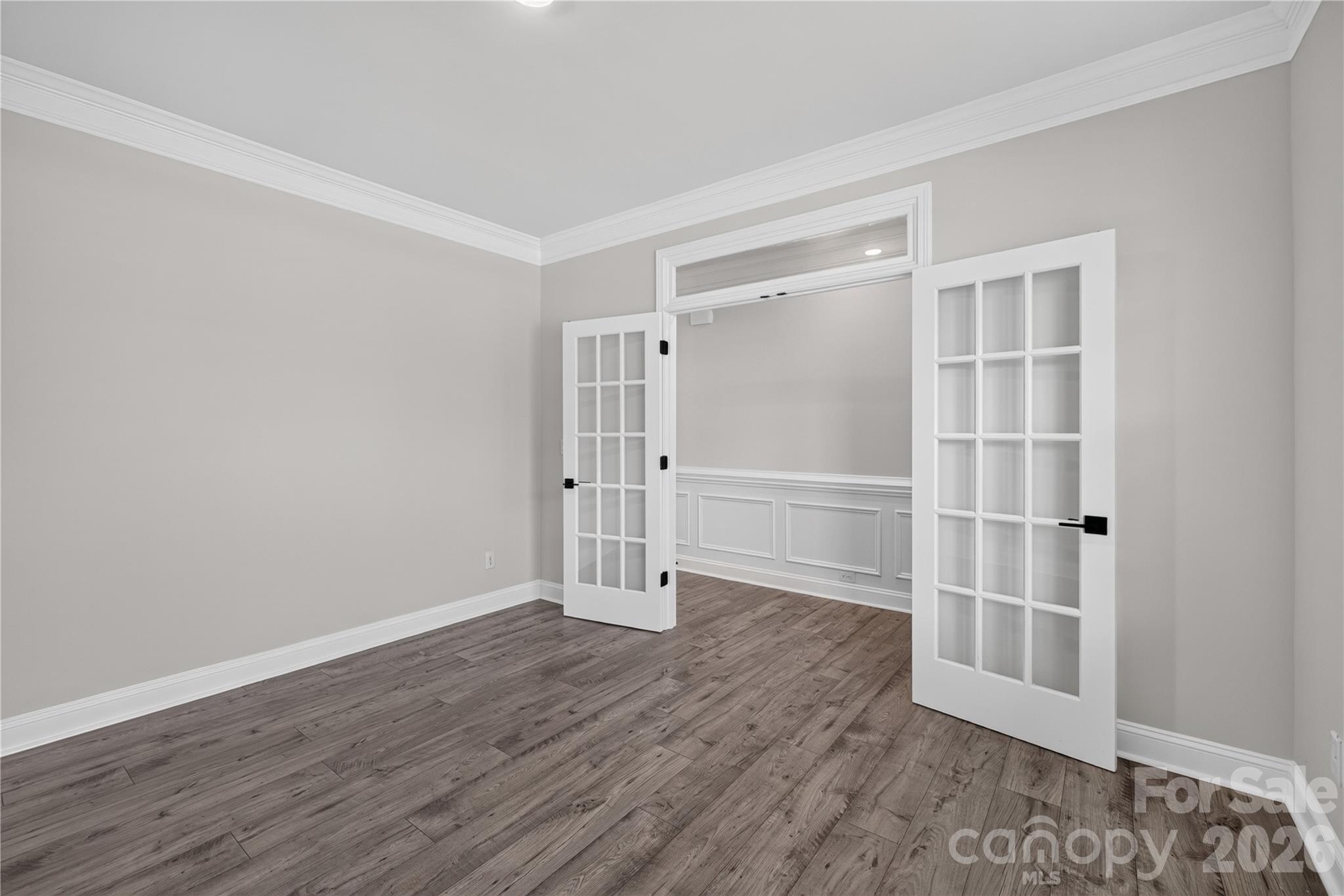 7027 Sylvan Retreat Drive Property Photo 17