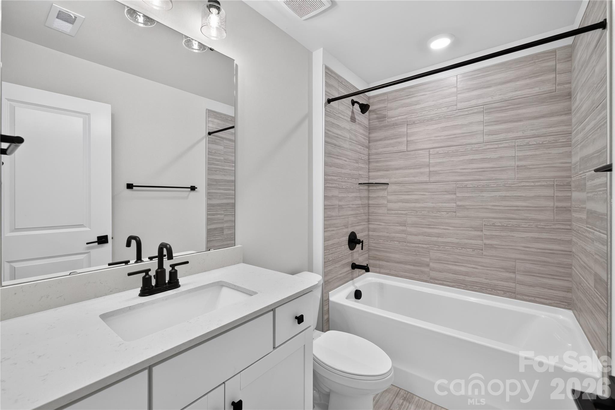 7027 Sylvan Retreat Drive Property Photo 26