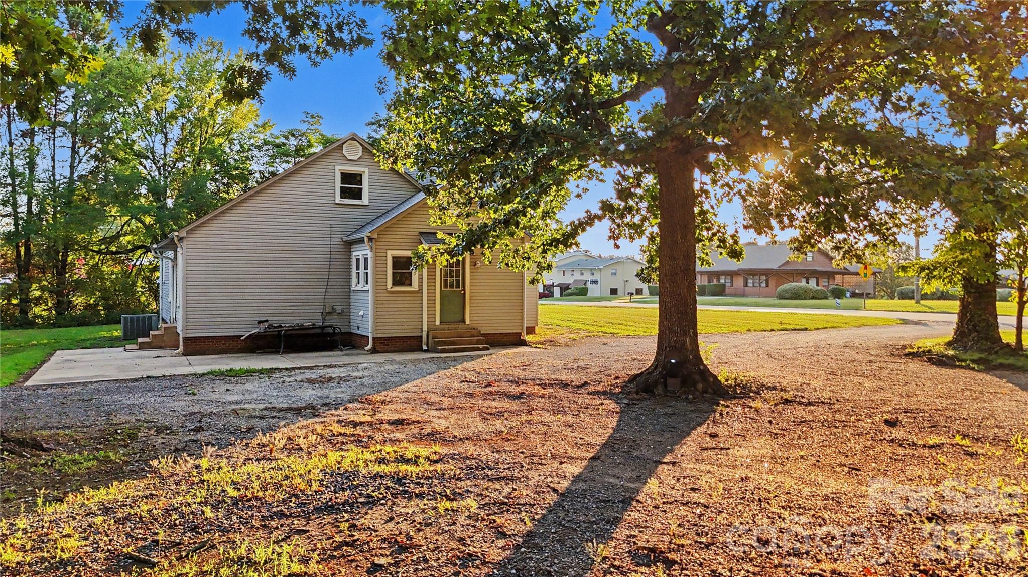 1229 Island Ford Road Property Photo 25