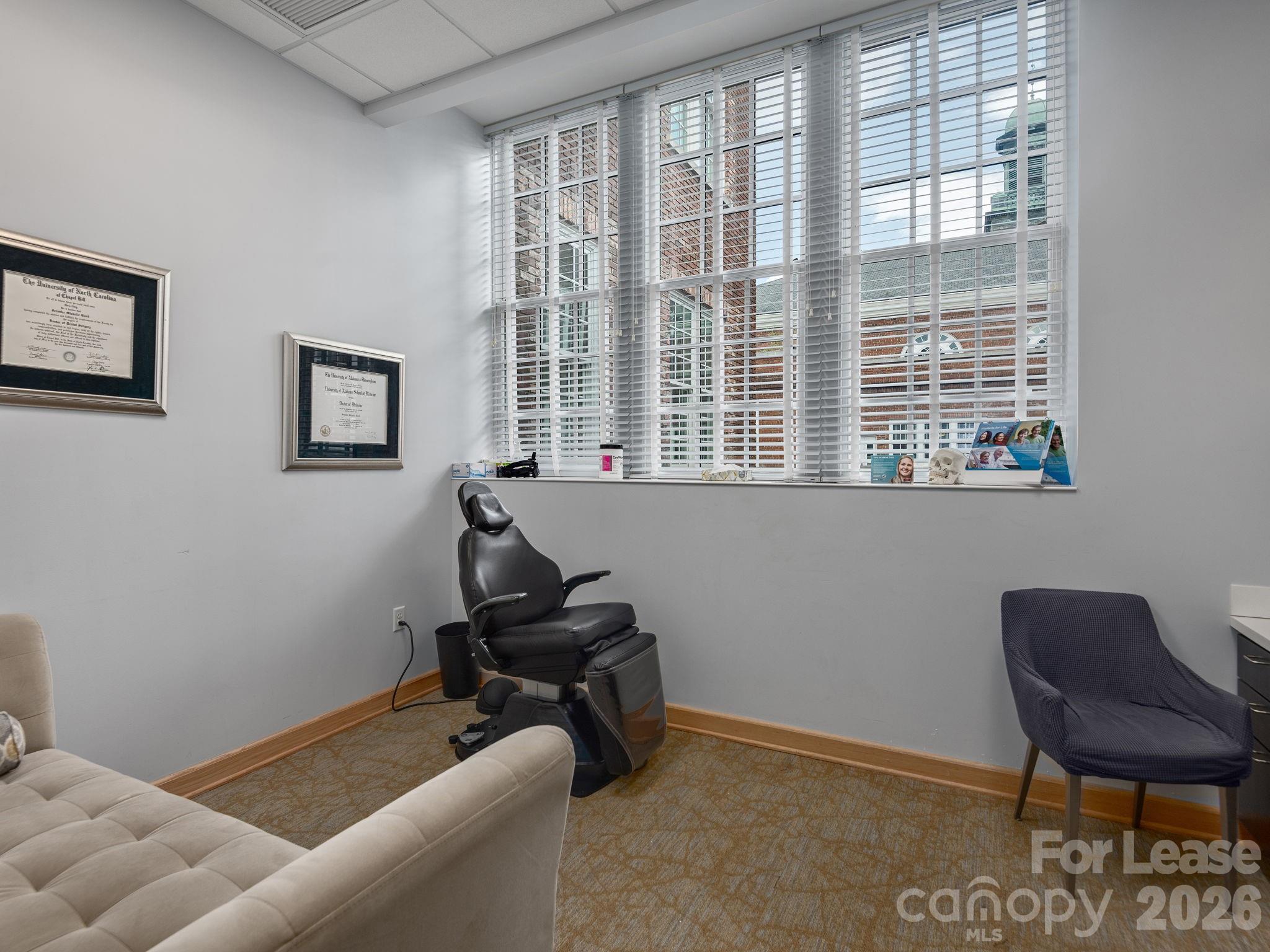 4 Vanderbilt Park Drive Property Photo 6