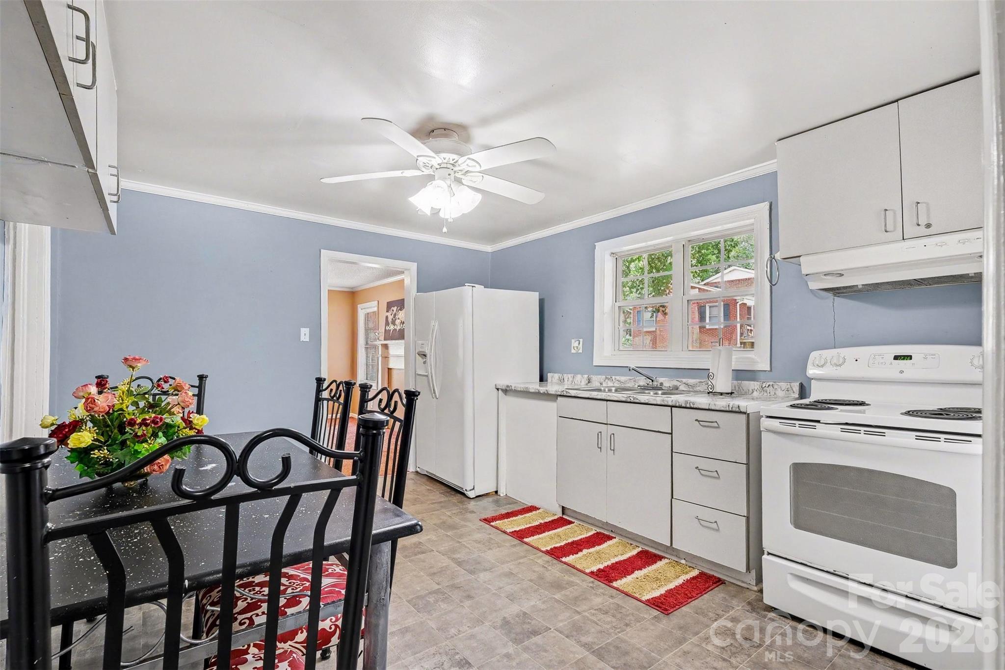 207 Morris Street Property Photo 7