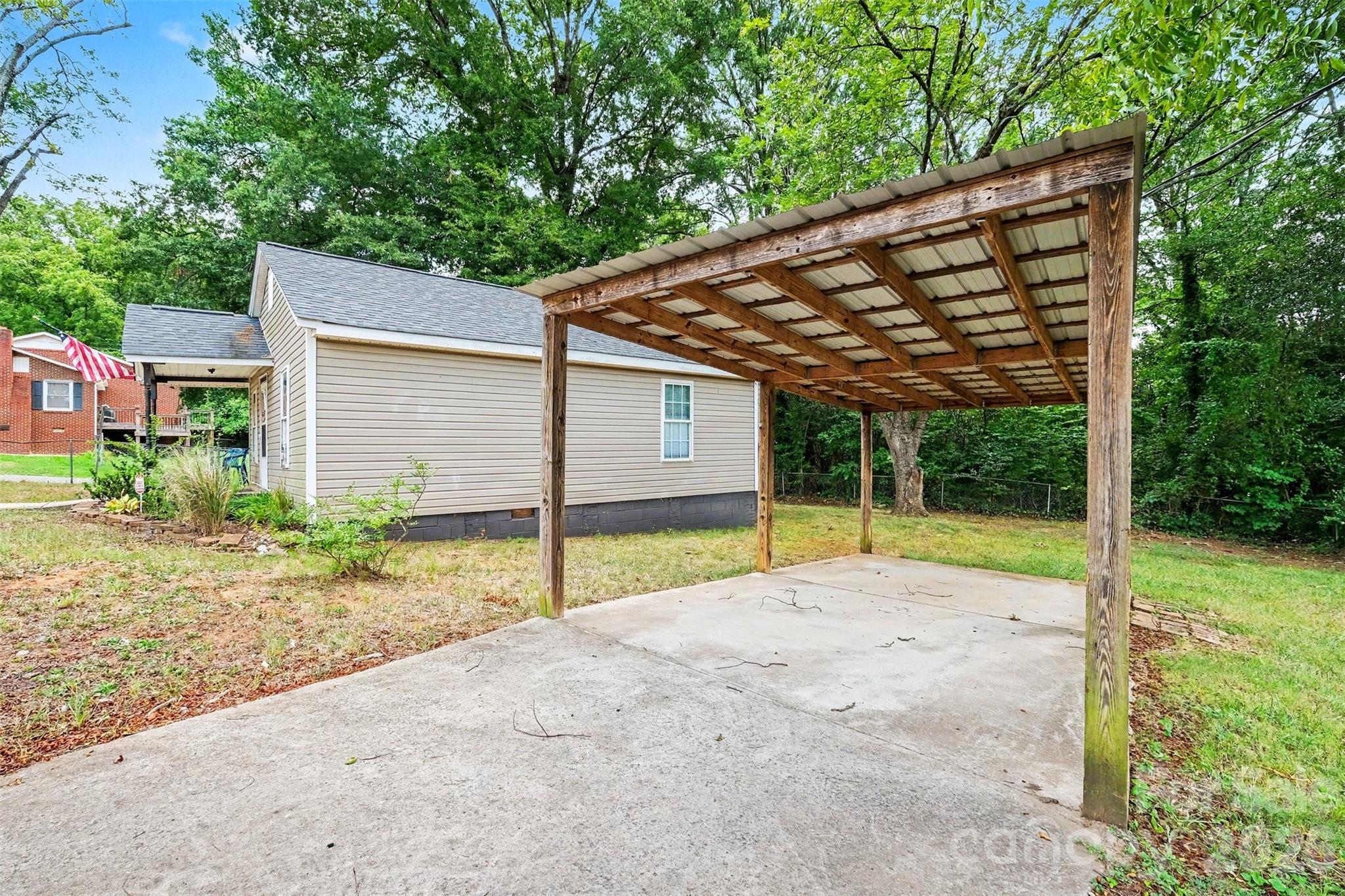 207 Morris Street Property Photo 20