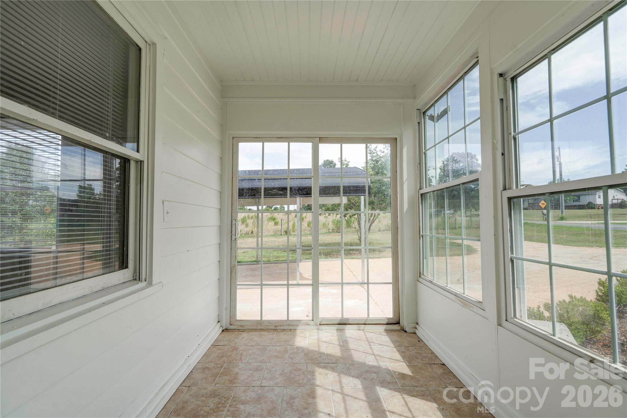 3837 Harris Creek Road Property Photo 4