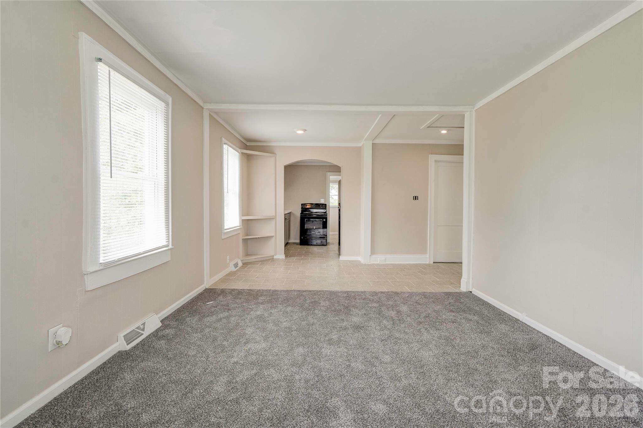 3837 Harris Creek Road Property Photo 8