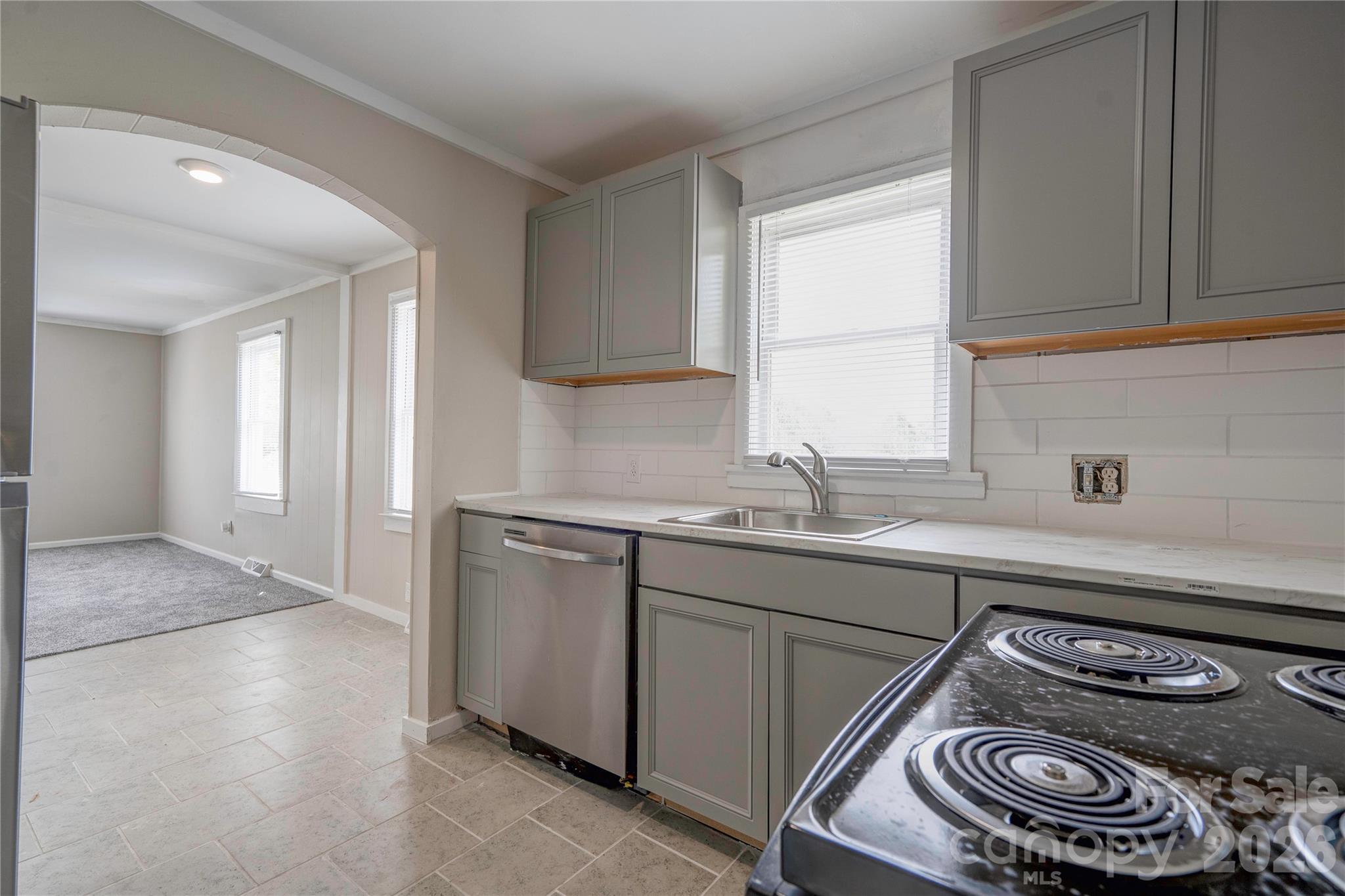 3837 Harris Creek Road Property Photo 10